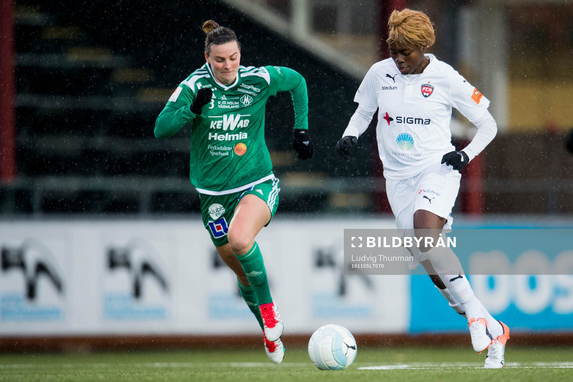 Mallbackens Anna Green och Rosengårds Gaëlle Enganamouit