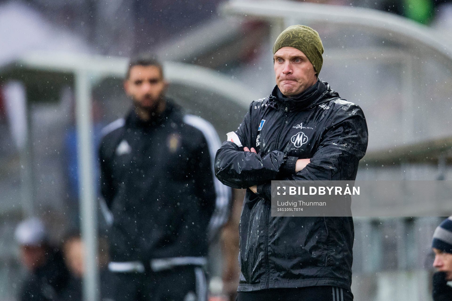 Mallbackens tränare David Uvenclir under fotbollsmatchen i Damallsvenskan mellan FC Rosengård och Mallbacken Sunne den 5 november 2016 i Malmö.