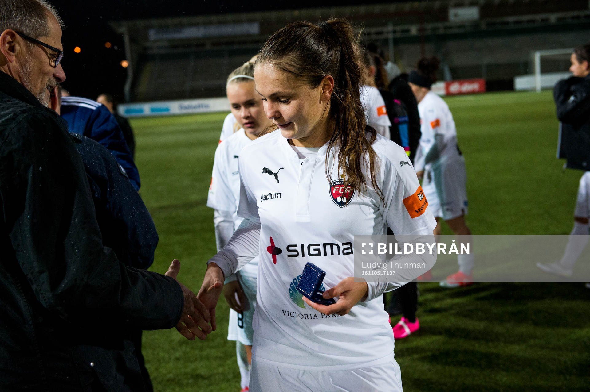 Rosengårds Lieke Martens får sin medalj