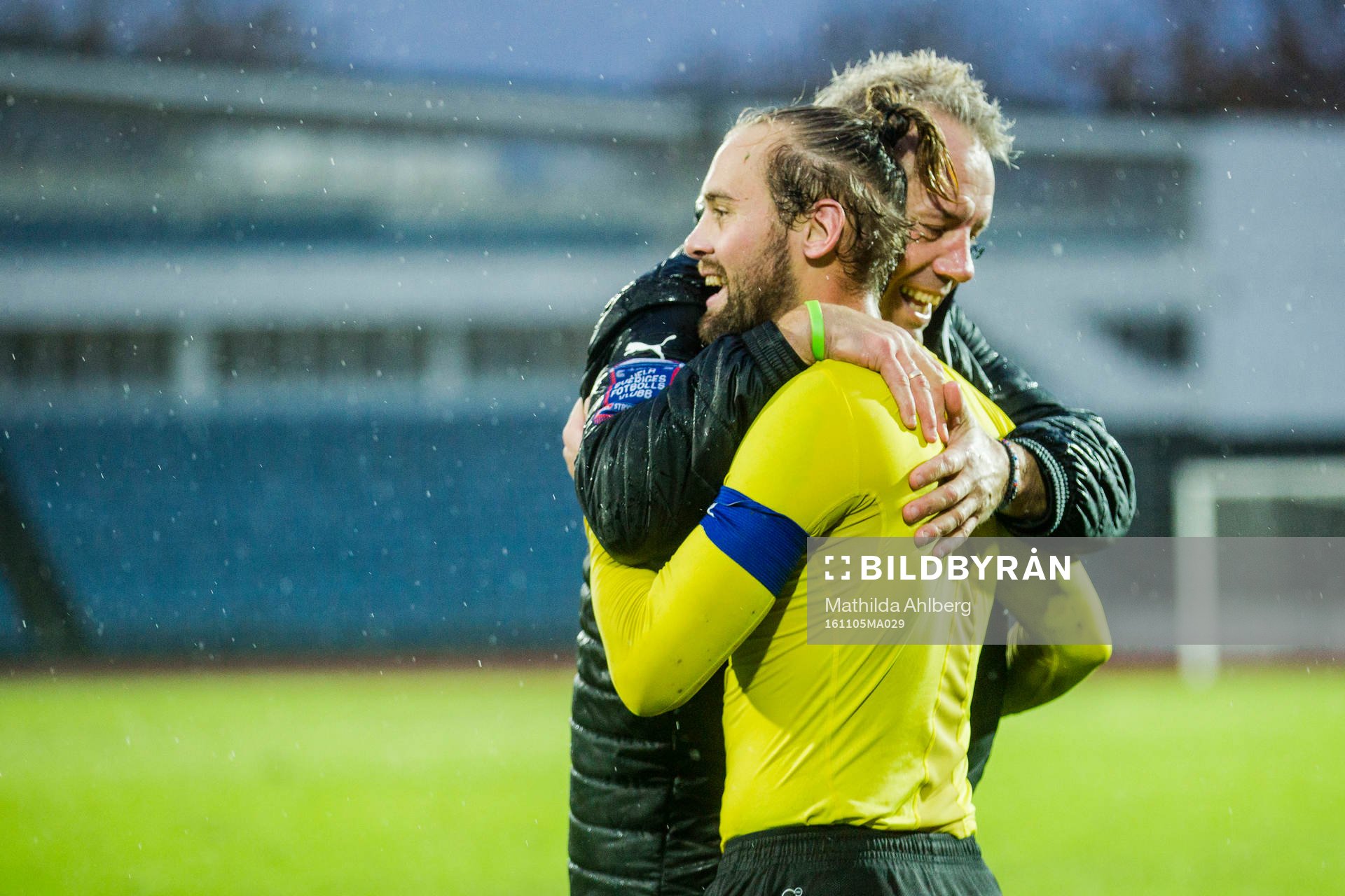 Mjällbys Adam Larsson jublar efter att Mjällbys vunnit med 3-0 i fotbollsmatchen i Division 1 mellan Prespa Birlik och Mjällby den 5 november 2016 i Malmö.