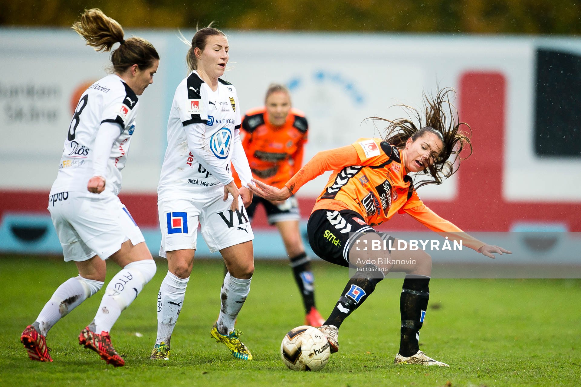 Kristianstads Nellie Karlsson under fotbollsmatchen i Damallsvenskan mellan Kristianstad och Umeå den 5 november 2016 i Kristianstad.