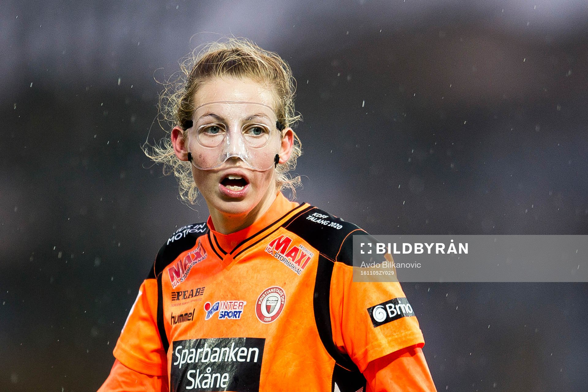 Kristianstads Amanda Edgren med ansiktsmask