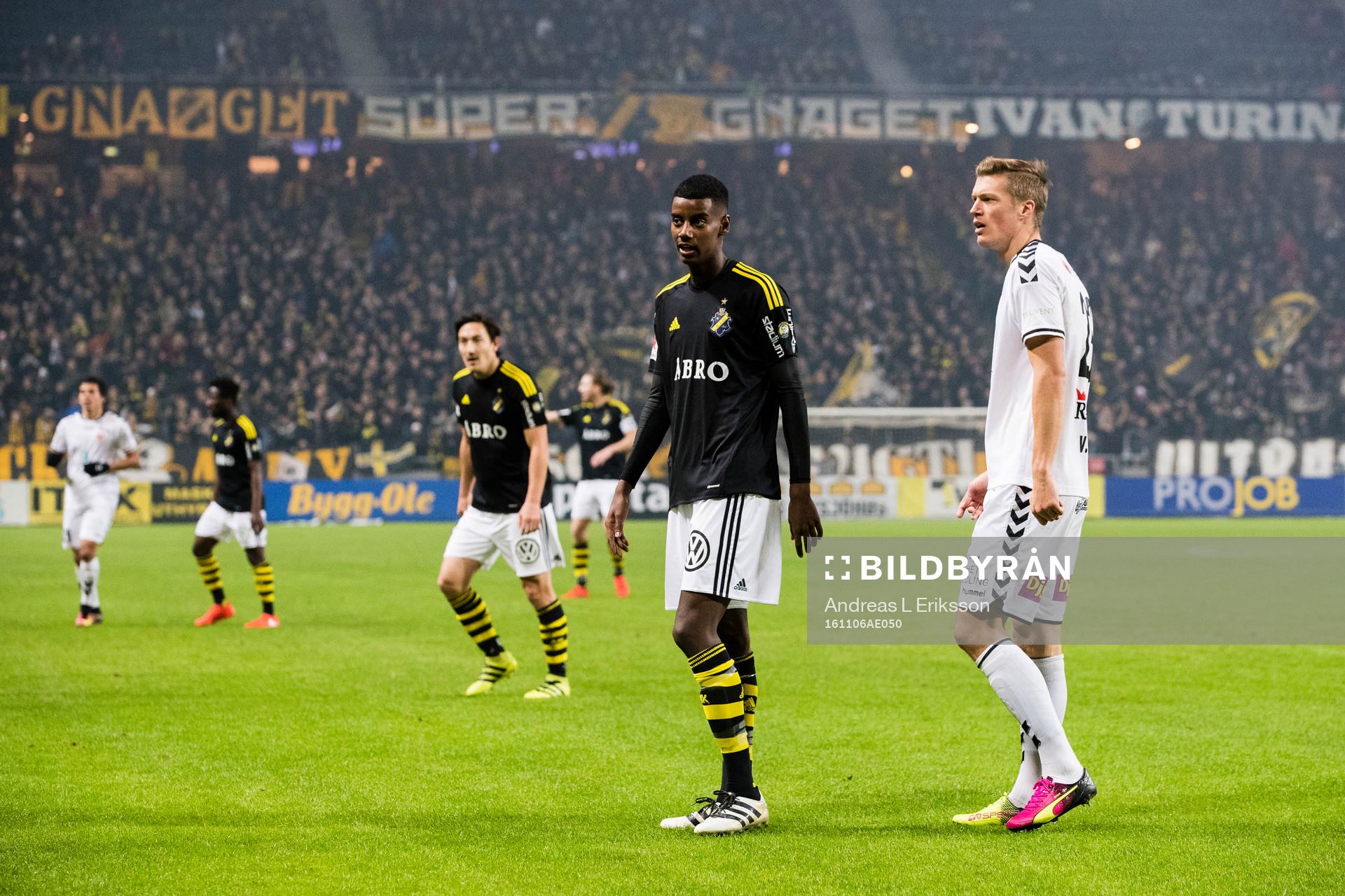 s Alexander Isak och Kalmars Viktor Elm