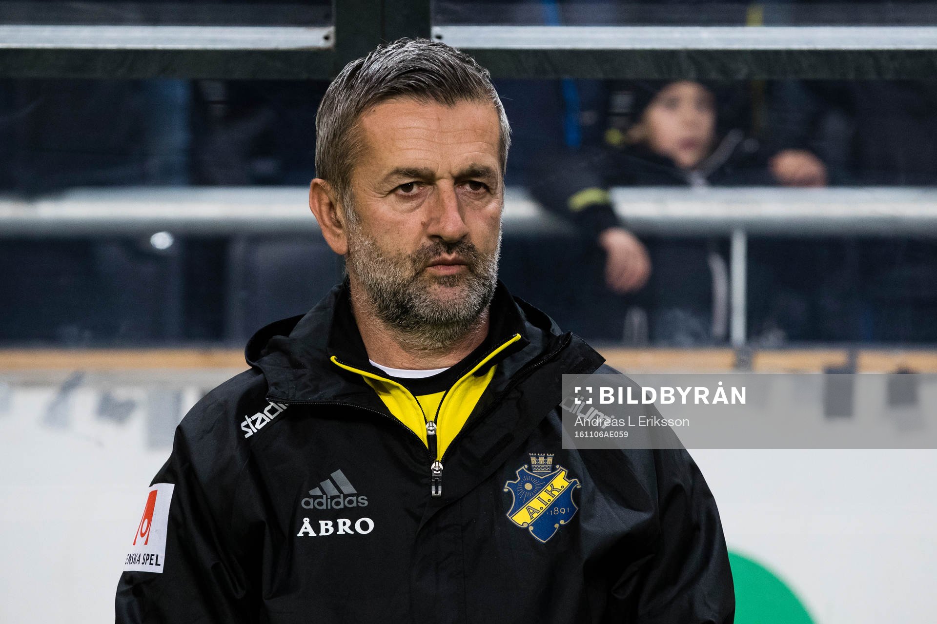 s assisterande tränare Nebojsa Novakovic