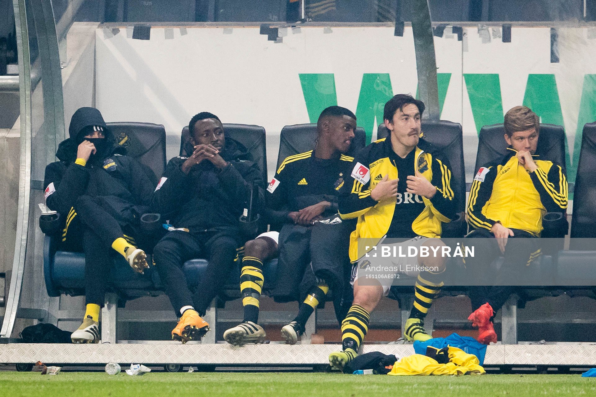 s målvakt Patrik Carlgren, Chinedu Ogbuke Obasi, Alexander