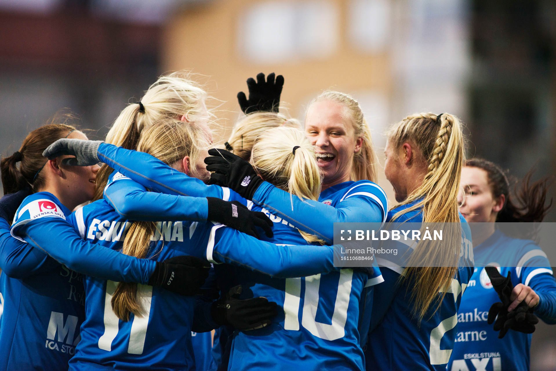 Eskilstunas spelare jublar