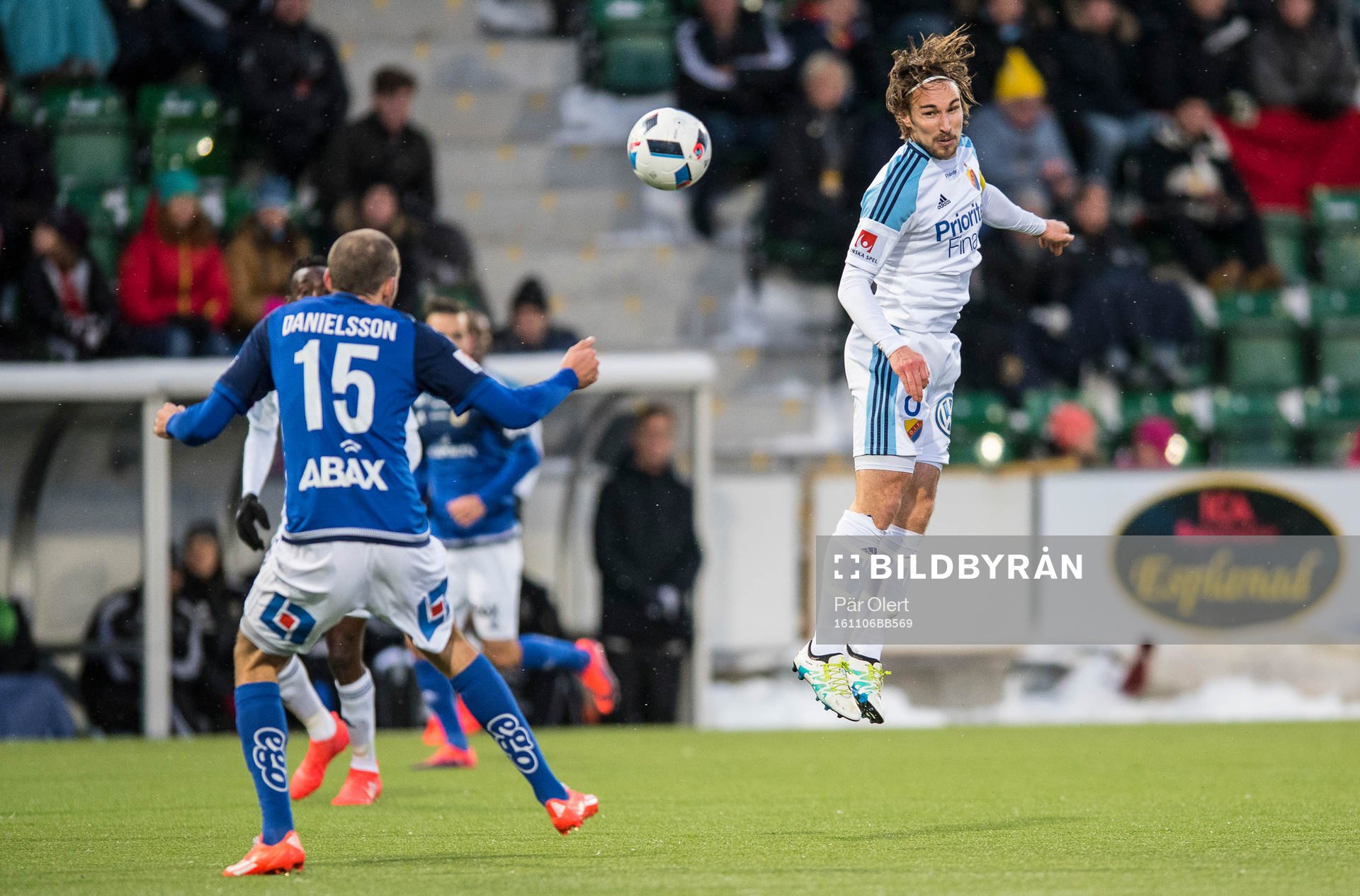 Djurgårdens Kevin Walker nickar