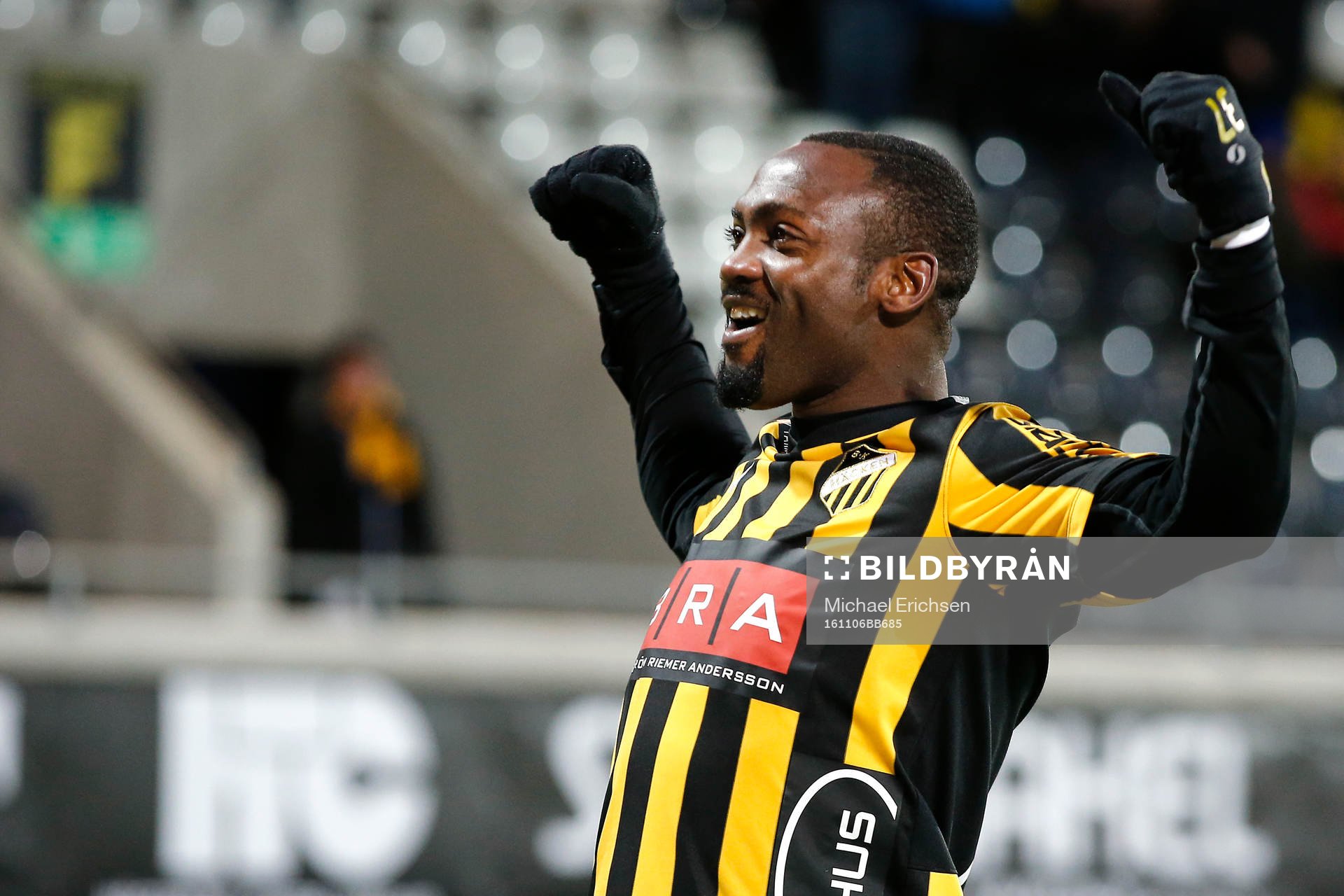 Häckens John Owoeri jublar