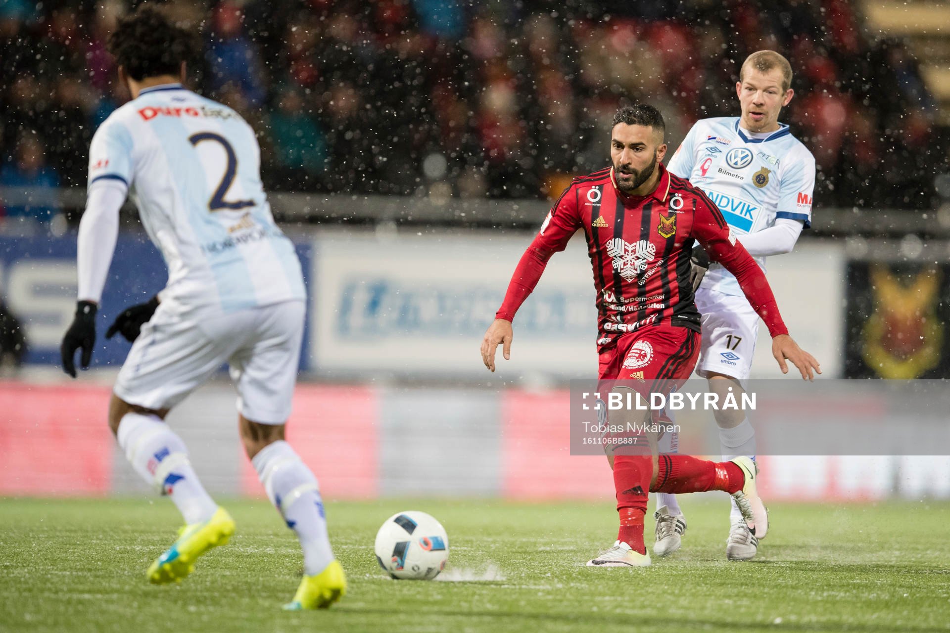 Östersunds Saman Ghoddos  mot Gefles Jonas Lantto