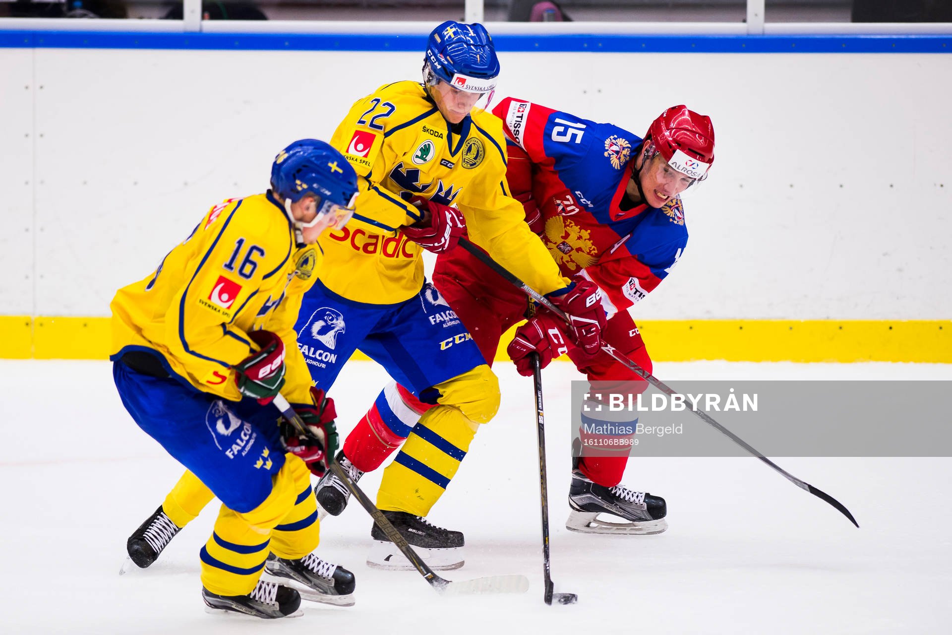 Sveriges Carl Grundström och Elias Pettersson i kamp om