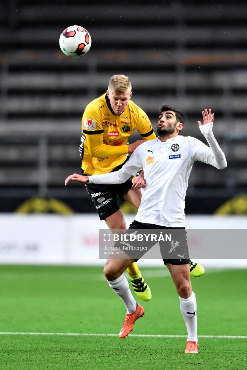 Elfsborgs Joakim Nilsson i nickduell med Örebros Ferhad
