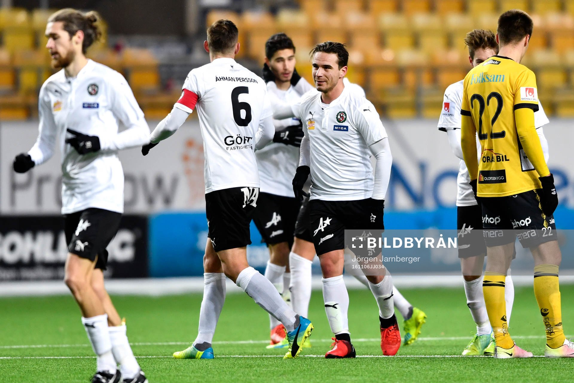 Örebros Nordin Gerzic jublar