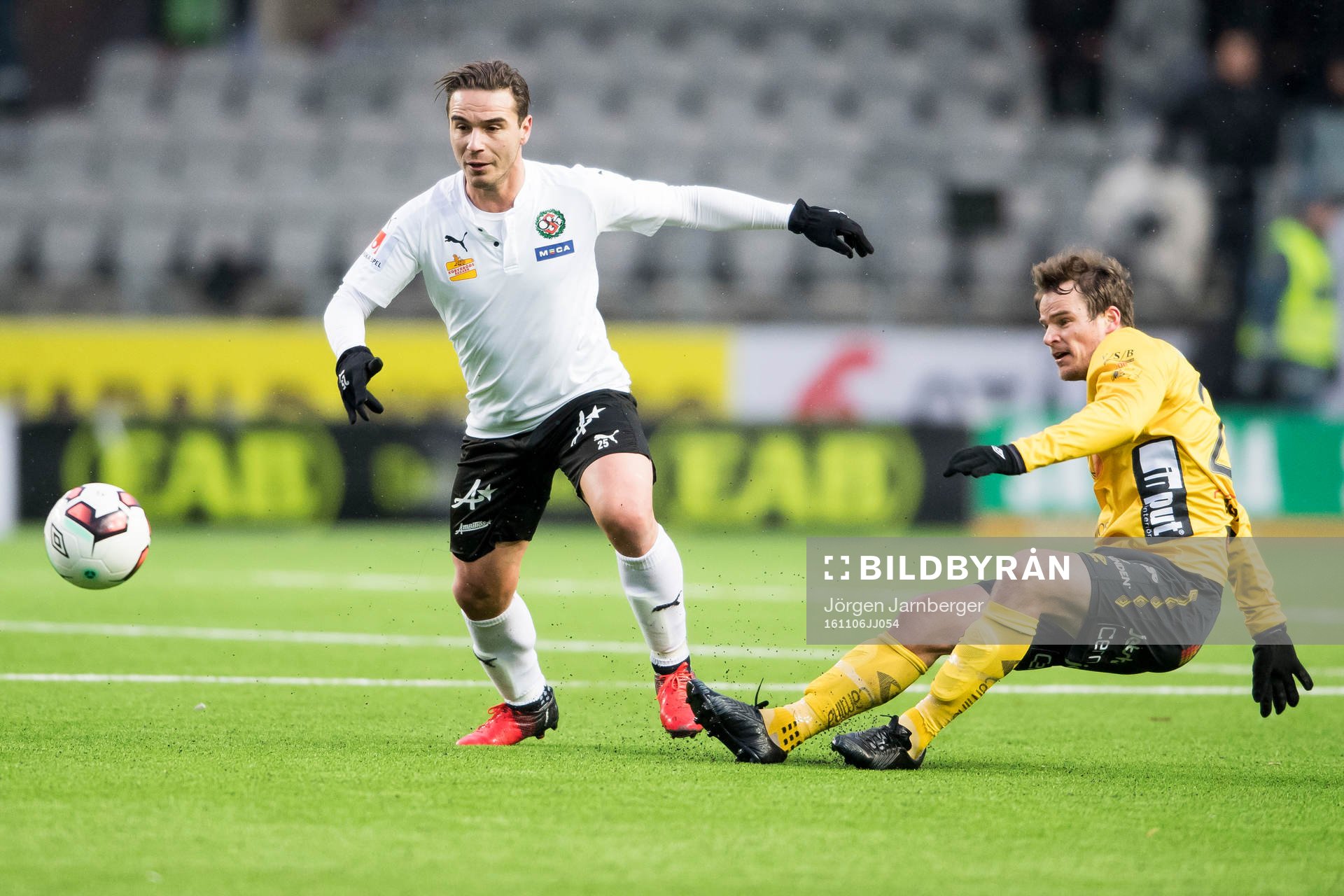 Örebros Nordin Gerzic och Elfsborgs Henning Hauger