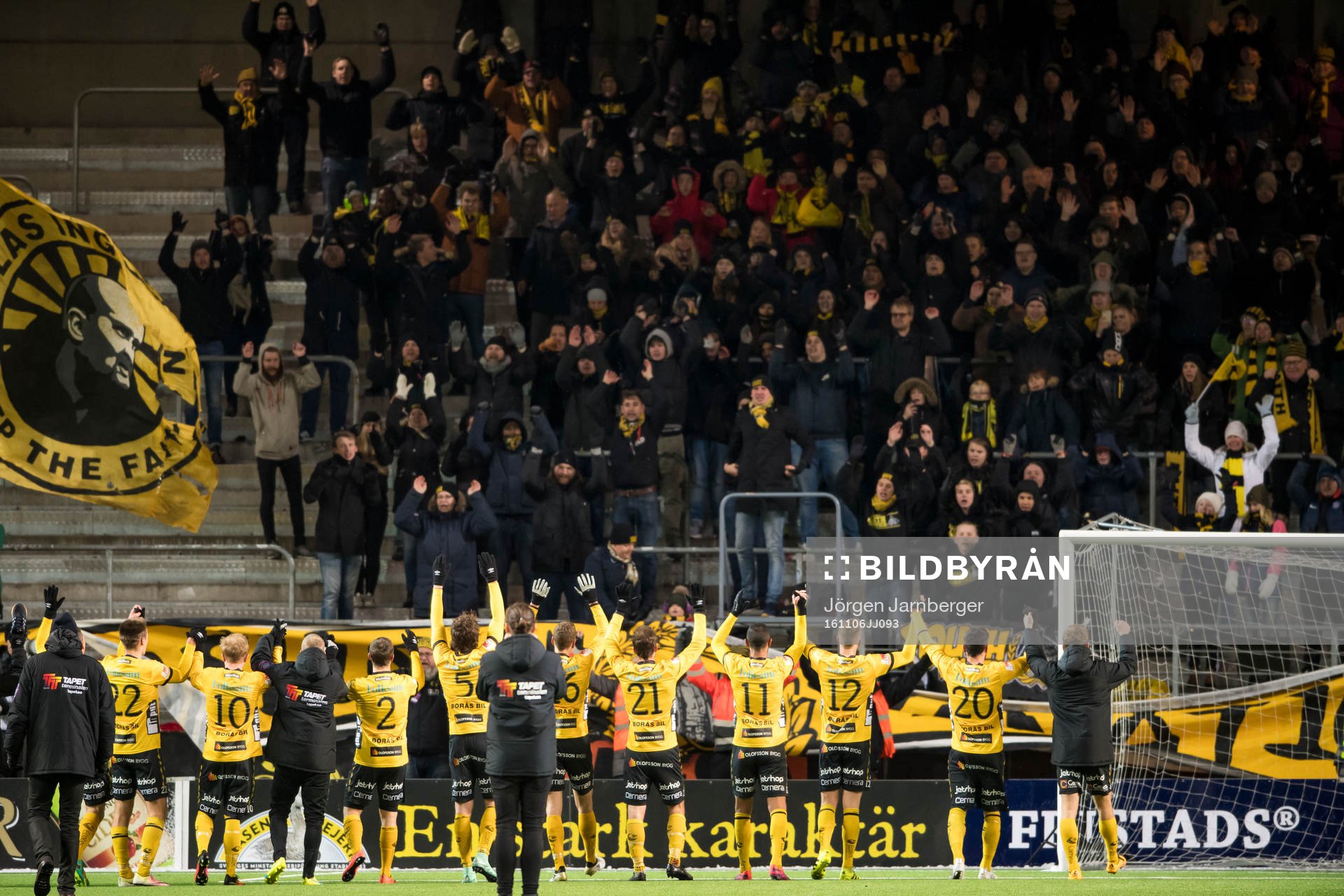 Elfsborgs spelare tackar supportrarna