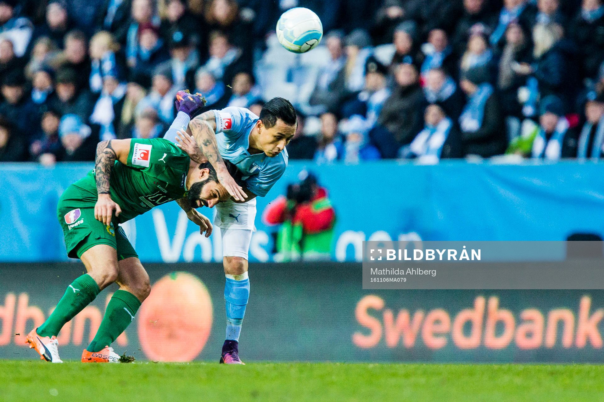 Hammarbys Stefan Batan och Malmö FFs Yoshimar Yotún