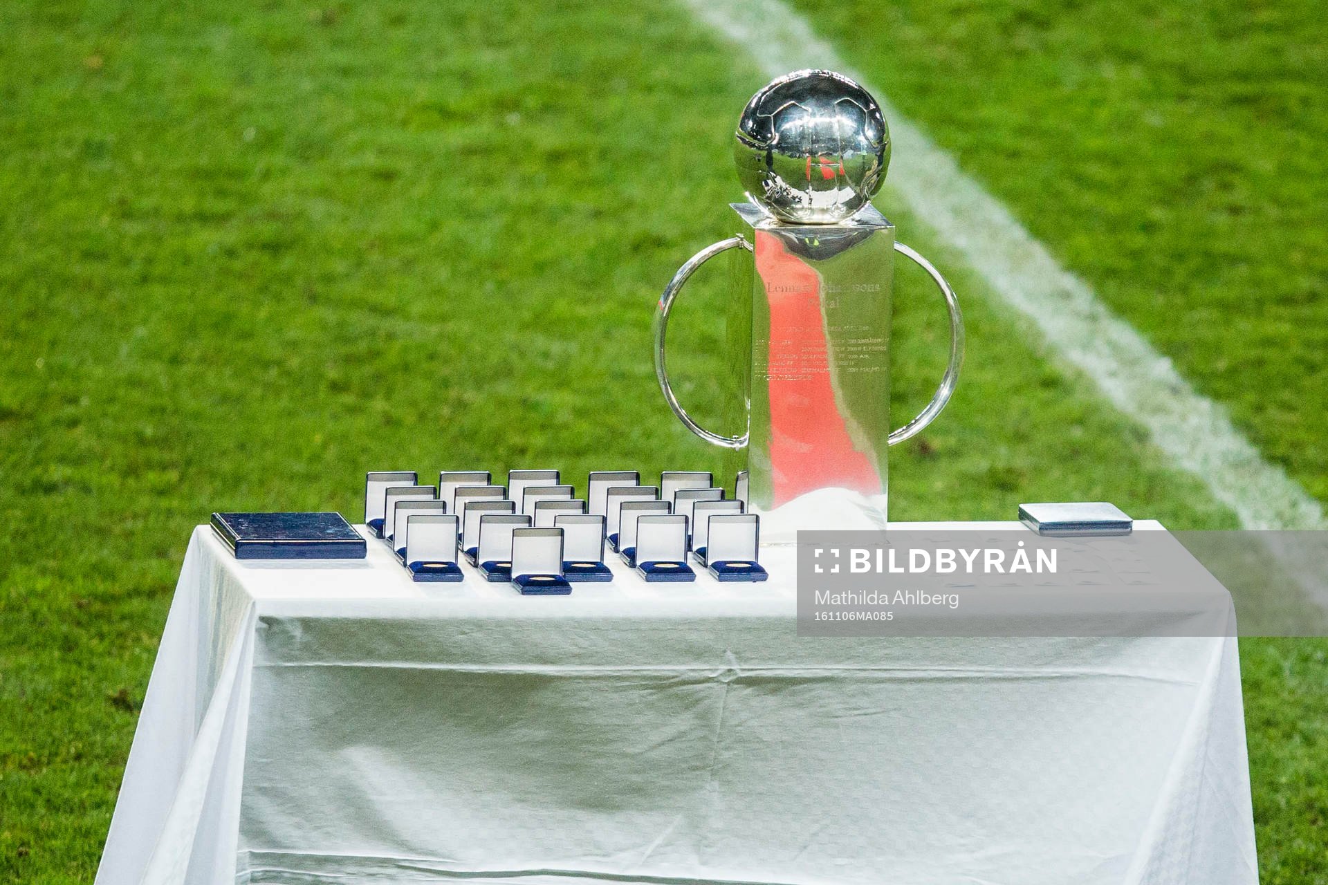 Lennart Johanssons pokal uppställd