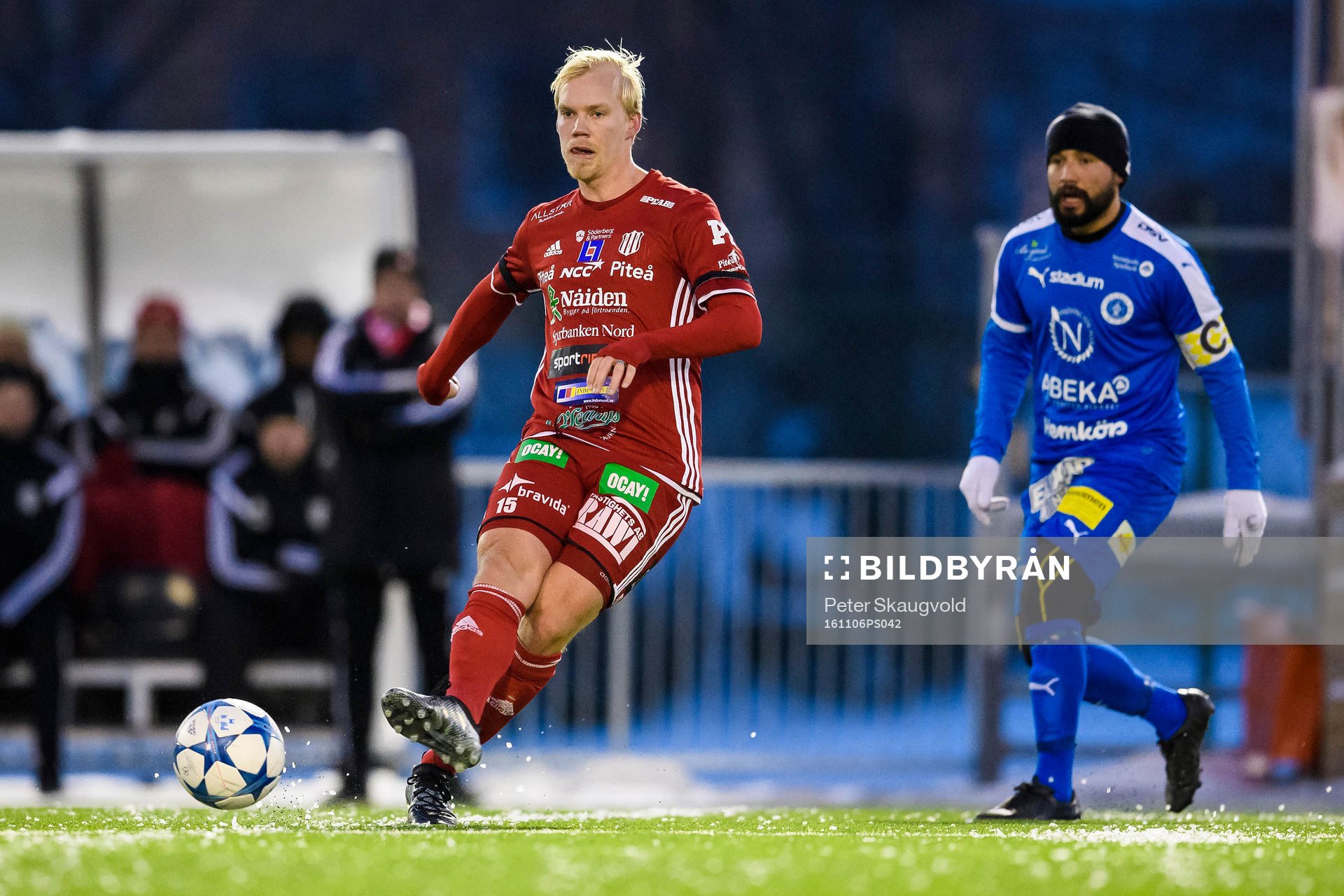 s Kristoffer Thydell med bollen