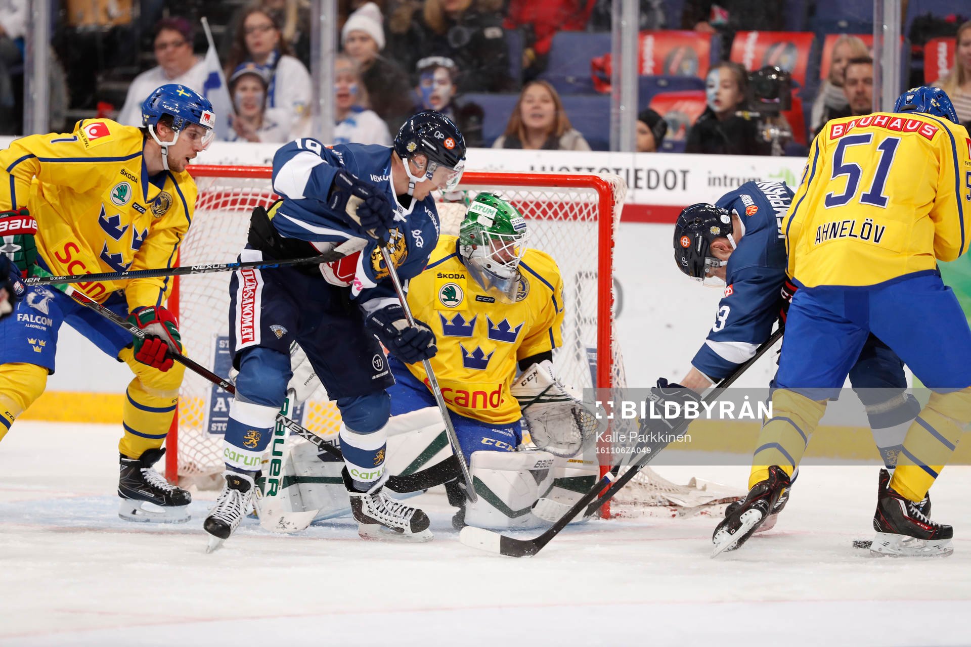 Sweden¥s Henrik Tömmernes, Finland¥s Veli-Matti