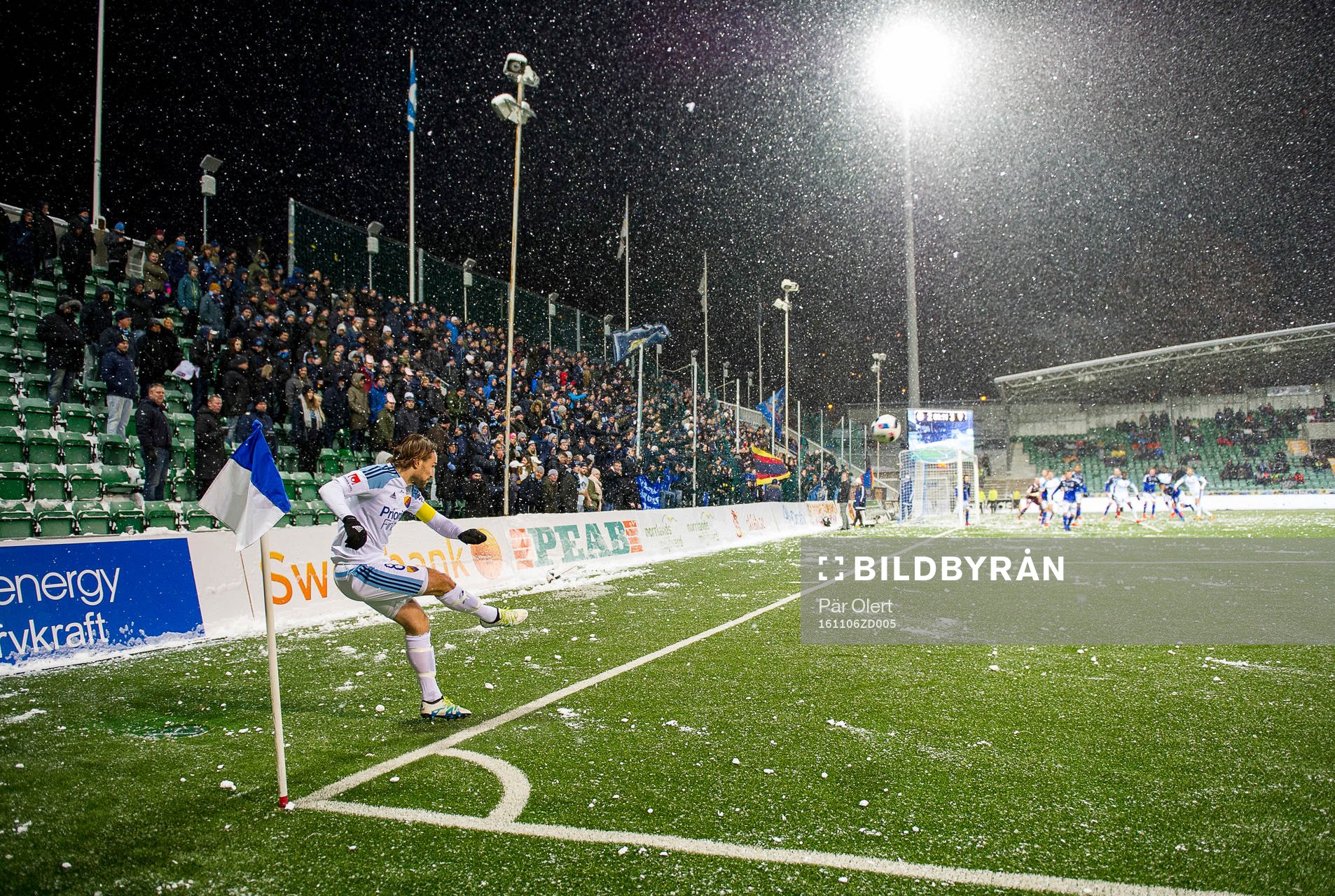 Djurgårdens Kevin Walker slår hörna