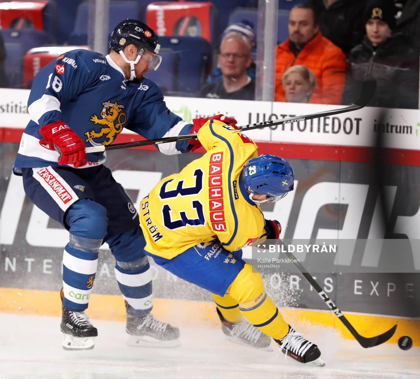 Finland´s Jesse Joensuu (L) and Sweden´s Linus Hultström
