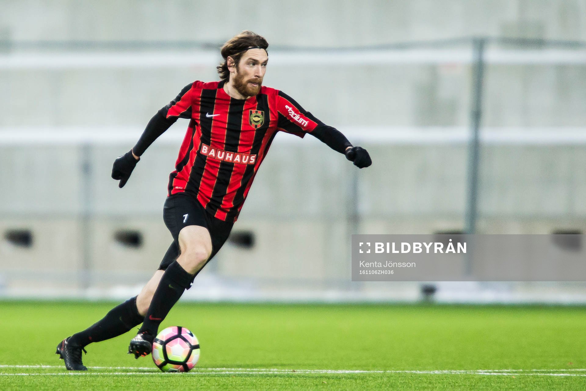 Brommapojkarnas Markus Gustafsson i aktion