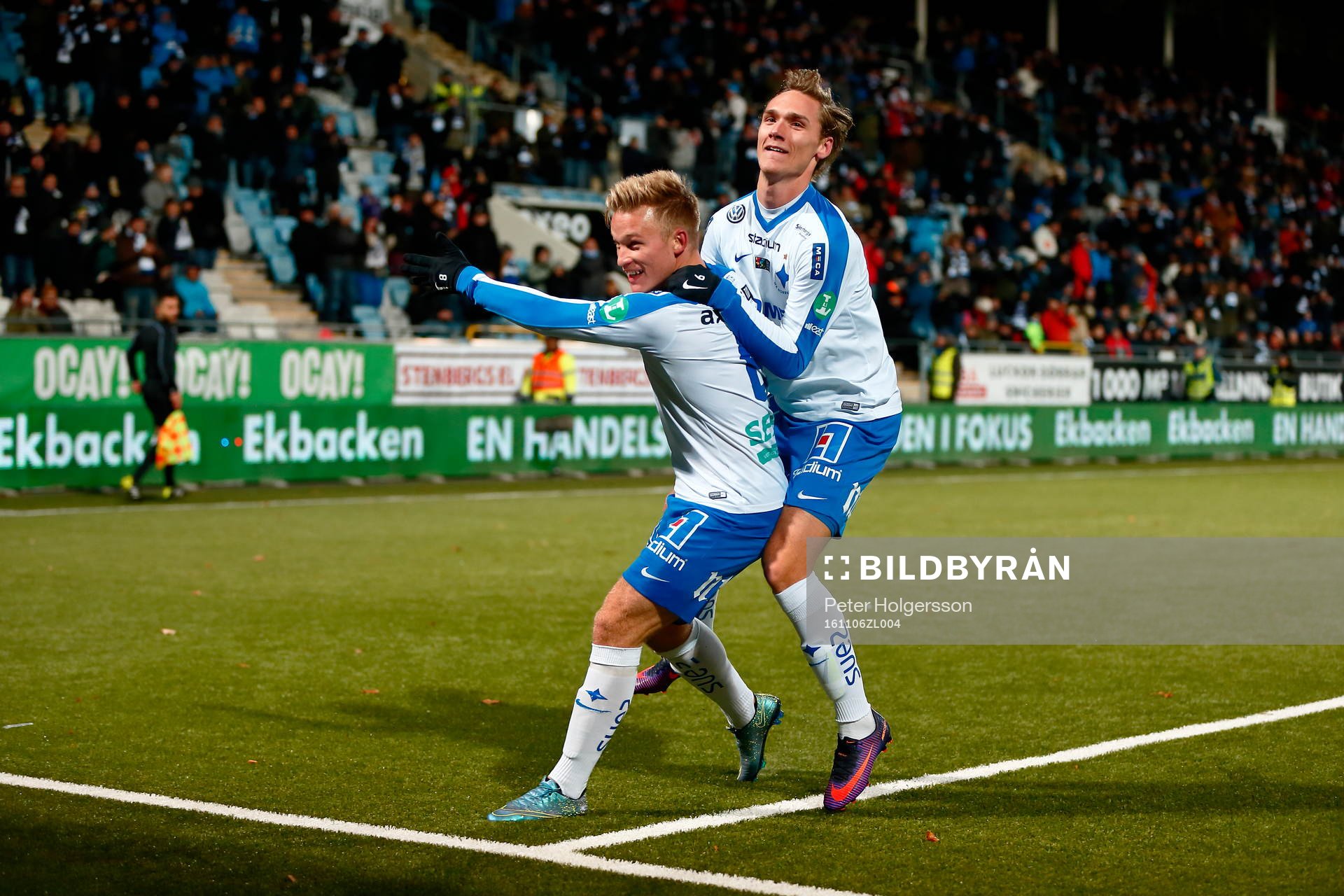 Norrköpings Nicklas Bärkroth jublar med Linus Wahlqvist