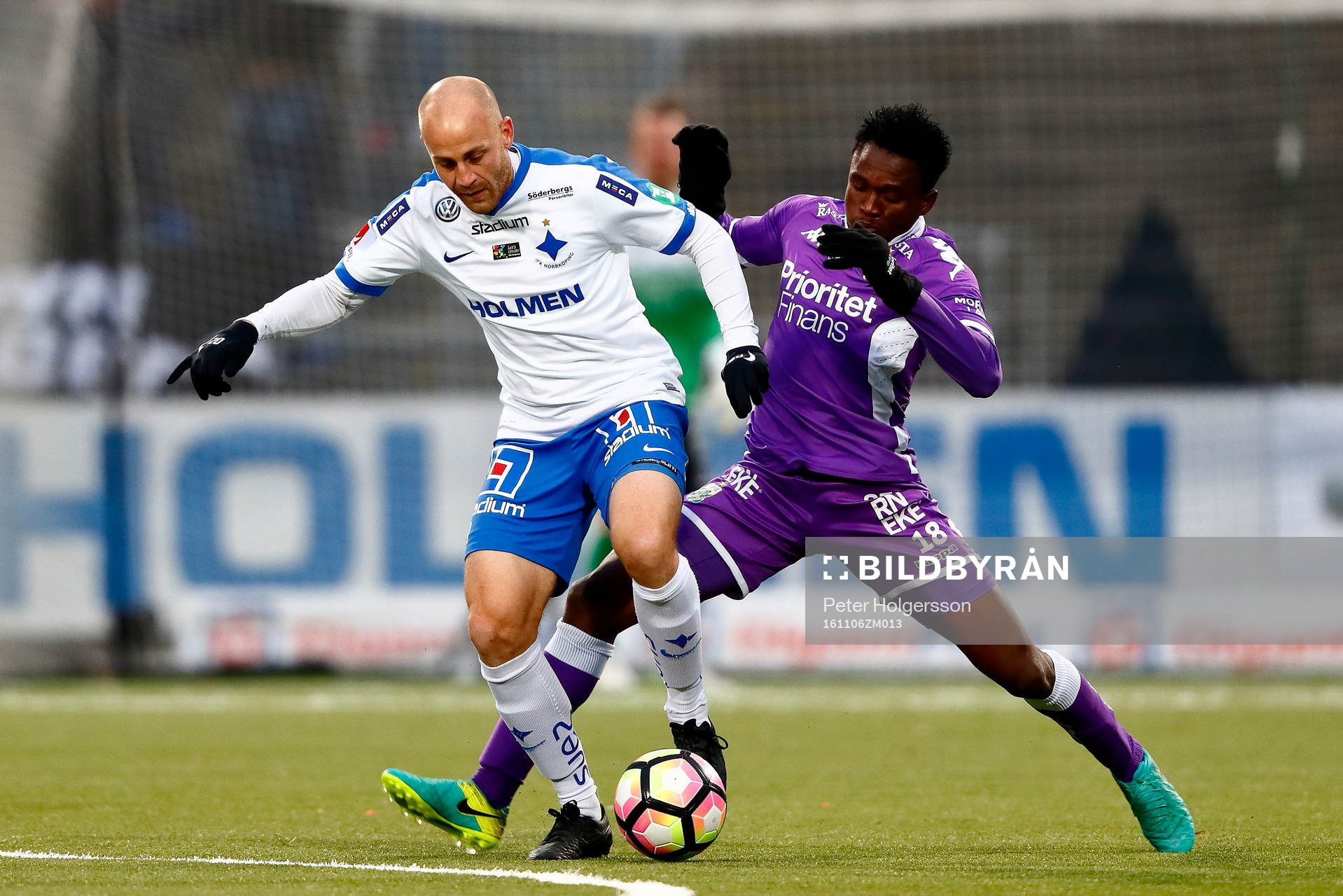 Norrköpings Daniel Sjölund och IFK Göteborgs Lawson Sabah