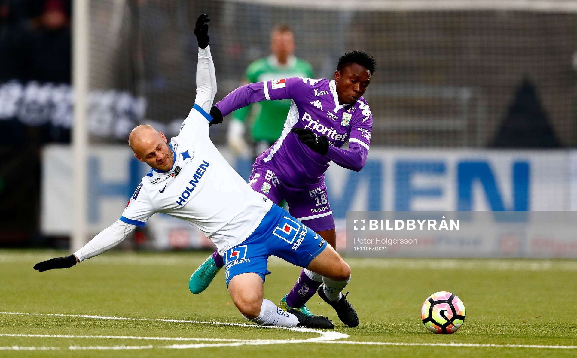 Norrköpings Daniel Sjölund och IFK Göteborgs Lawson Sabah
