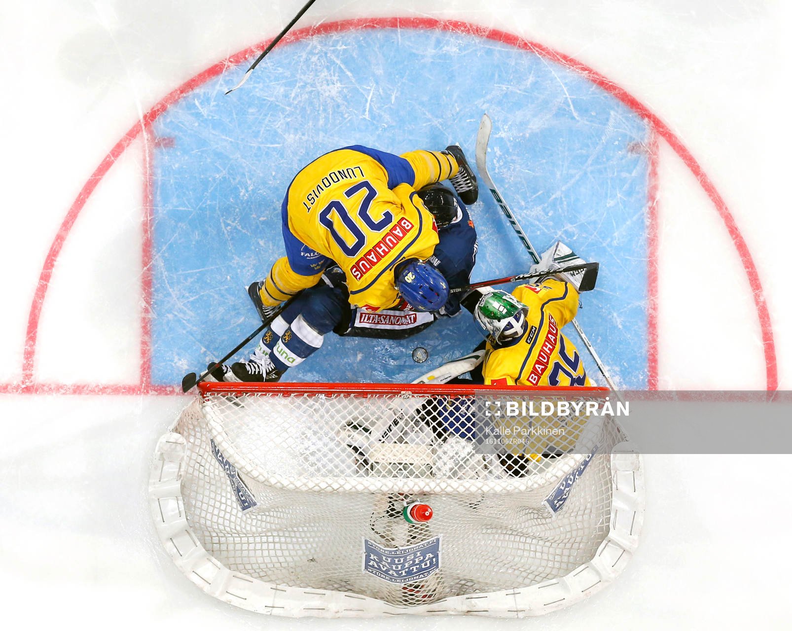 Sweden¥s Joel Lundqvist, Finland¥s Mika Pyörälä and