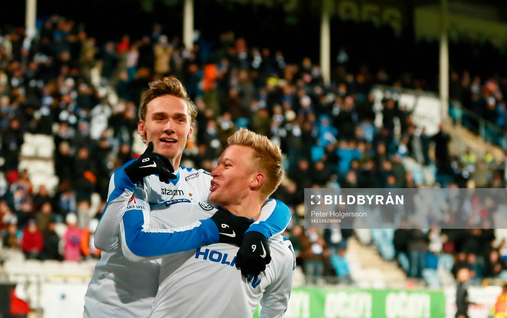 Norrköpings Nicklas Bärkroth jublar med Linus Wahlqvist