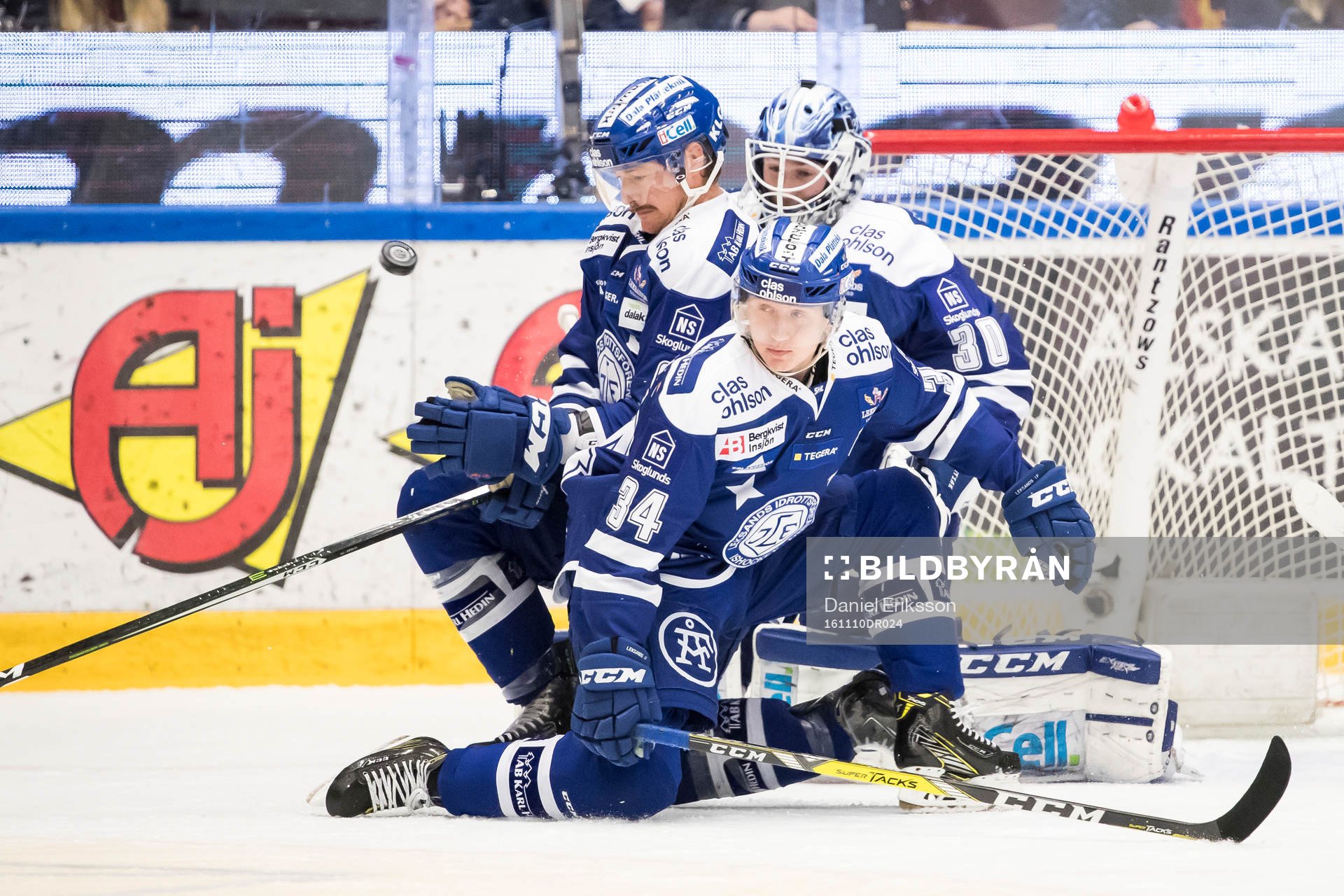 Leksands Joe Piskula och Olle Alsing täcker framför