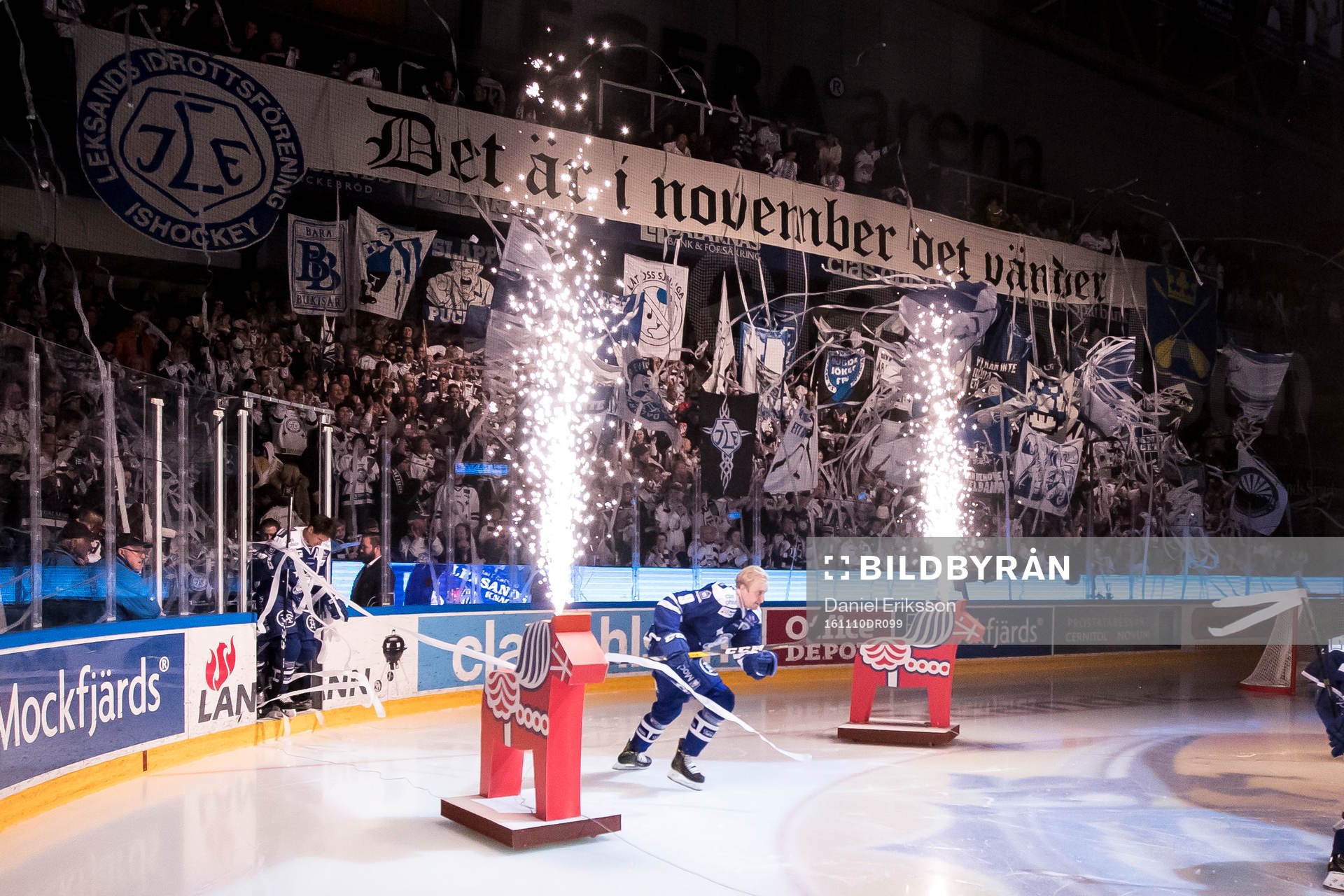 Intro TIFO entre av Leksands Lukas Ericsson   i