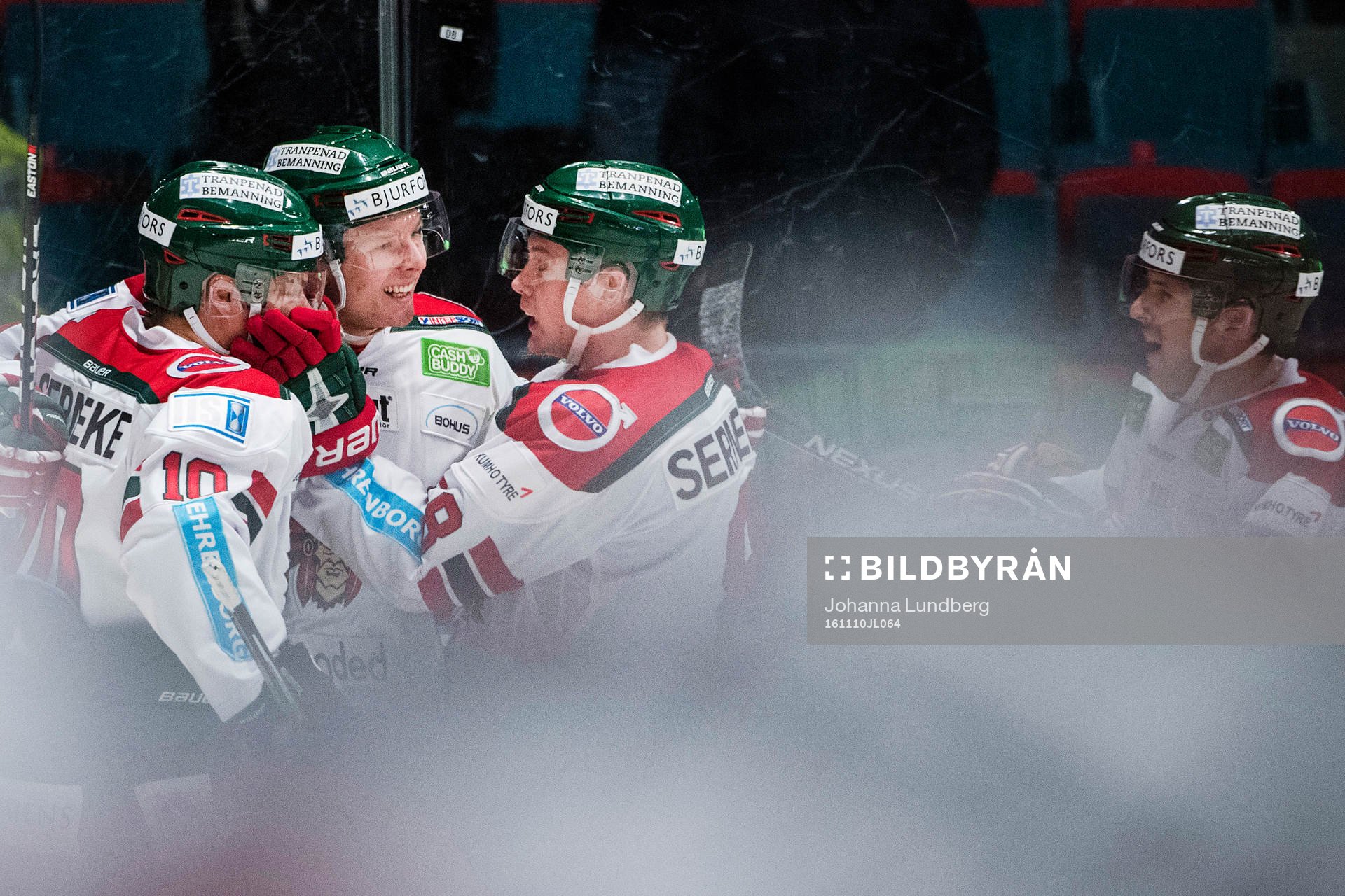 Frölundas spelare jublar
