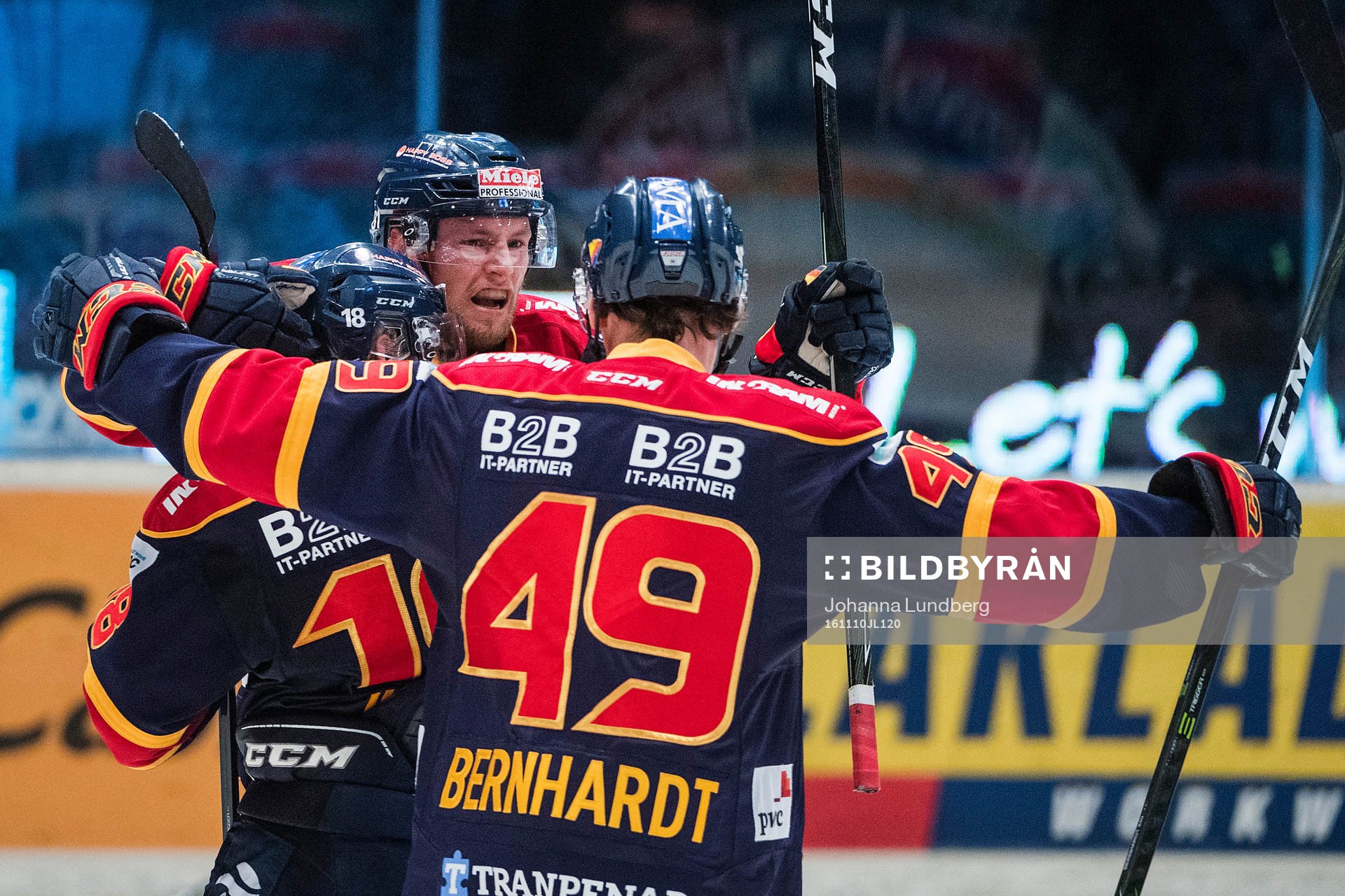 Djurgårdens Calle Ridderwall (m) och David Bernhardt (th)