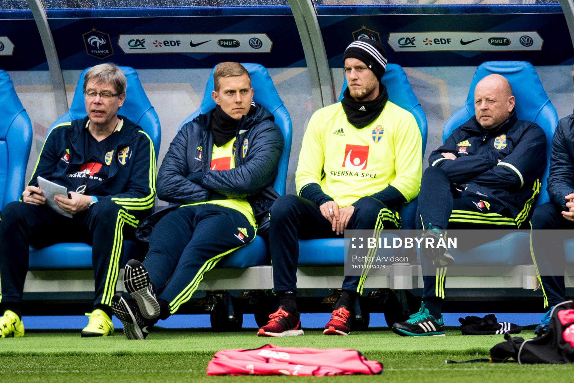 Målvakt Karl-Johan Johnsson och Filip Helander är inte