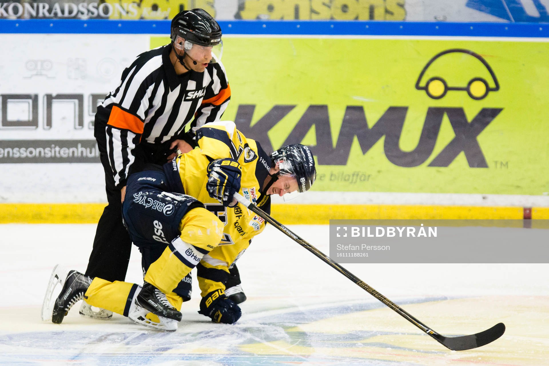 s Christoffer Törngren har ont