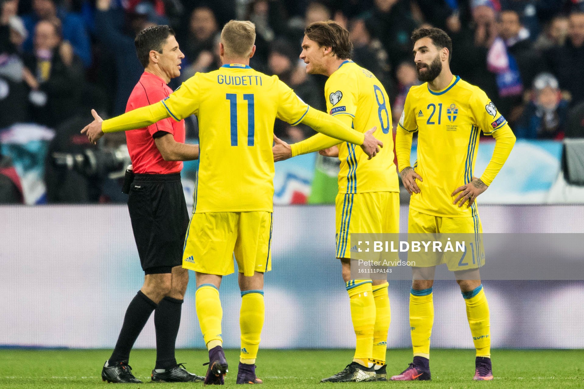 Sveriges John Guidetti, Albin Ekdal och Jimmy Durmaz i