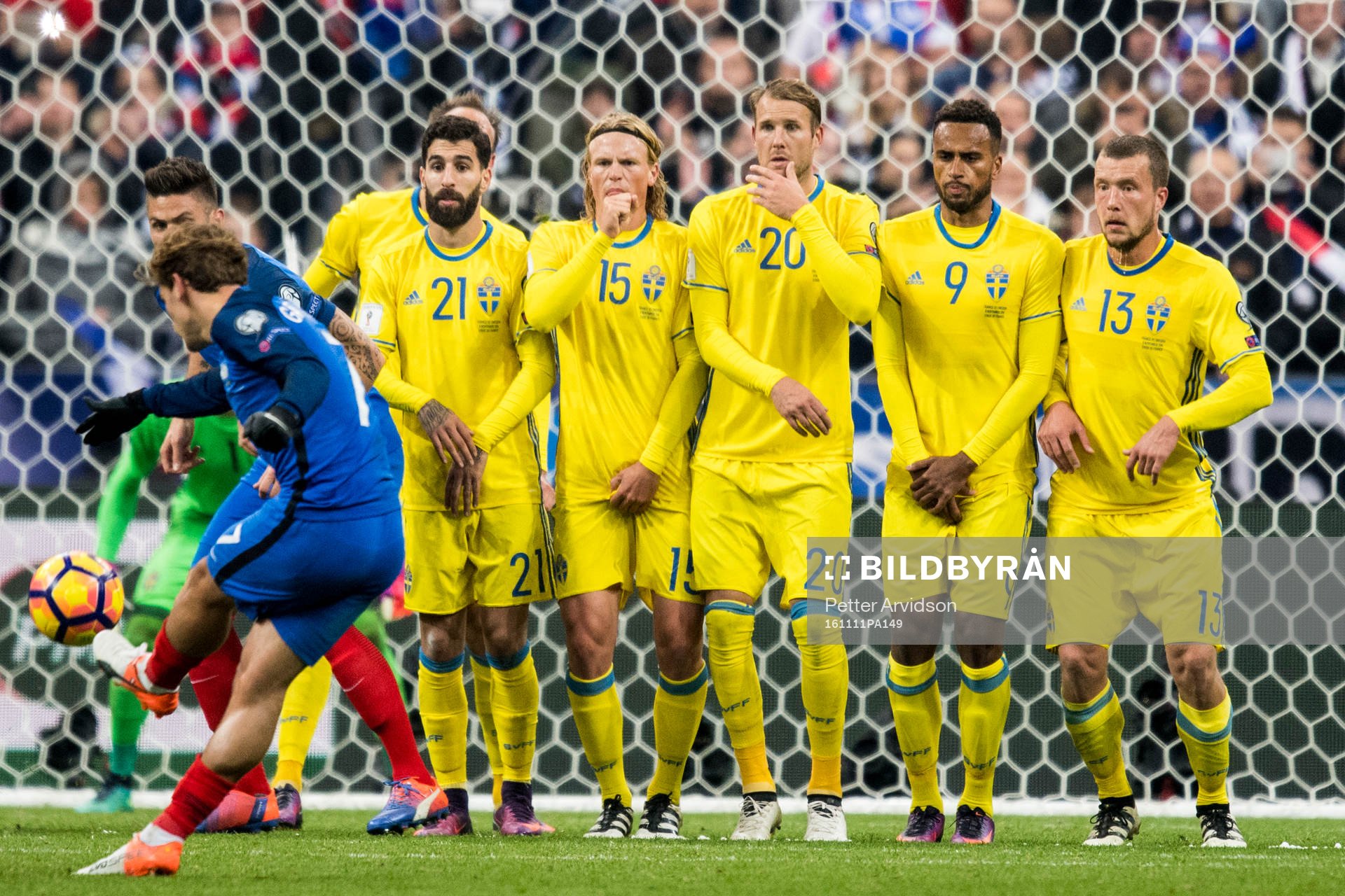 Sveriges Jimmy Durmaz, Oscar Hiljemark, Ola Toivonen, Isaac