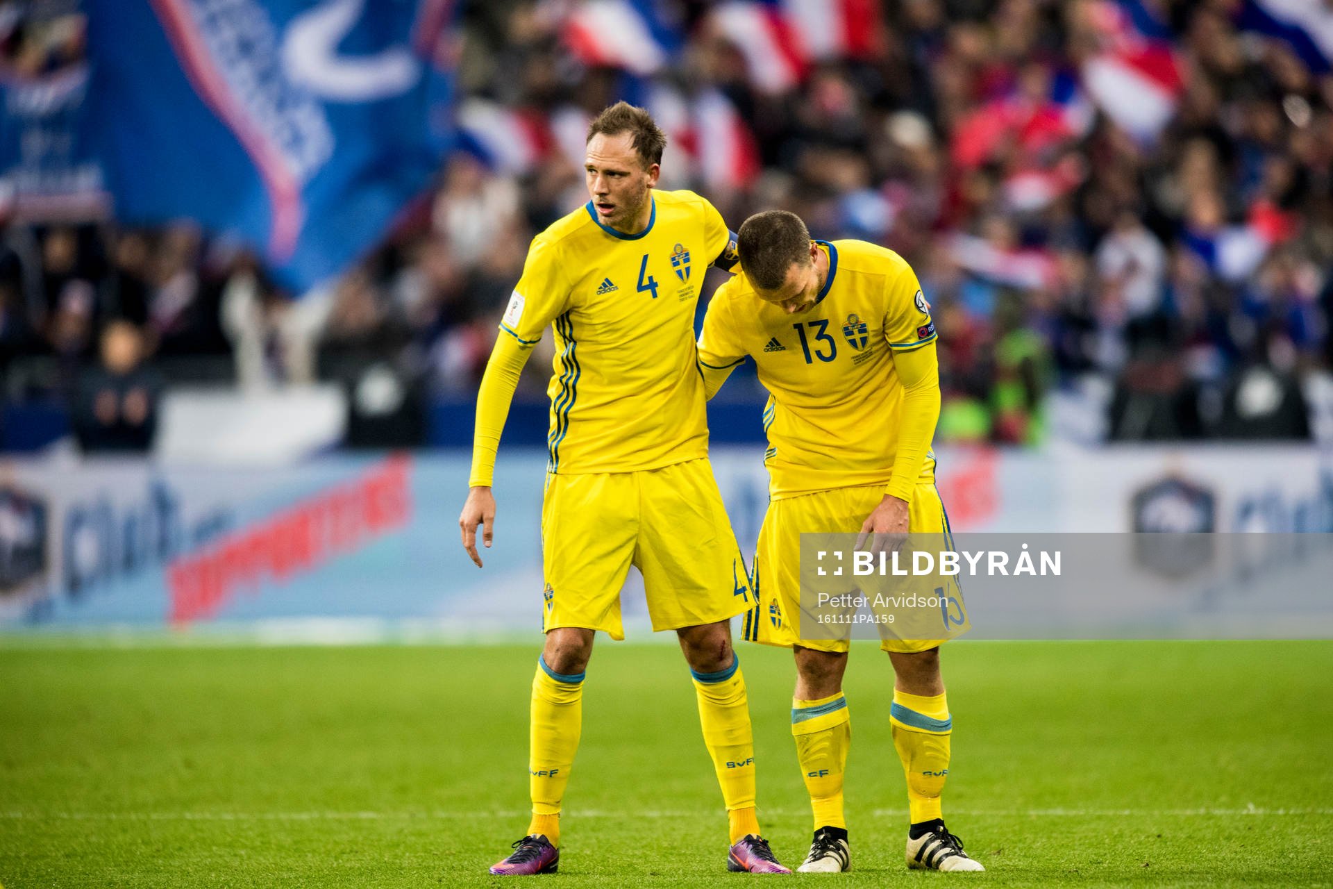 Sveriges Andreas Granqvist och Jakob Johansson deppar