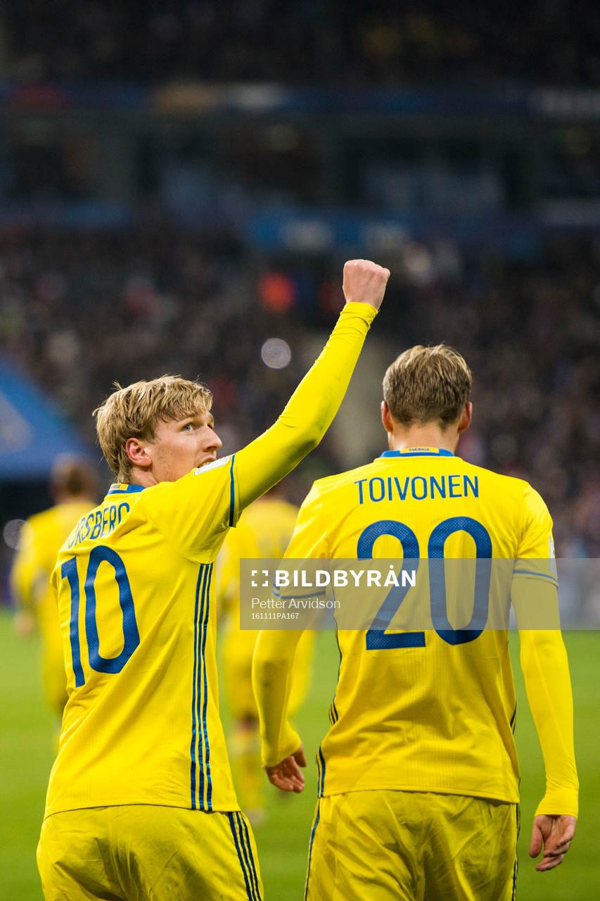 Sveriges Emil Forsberg jublar