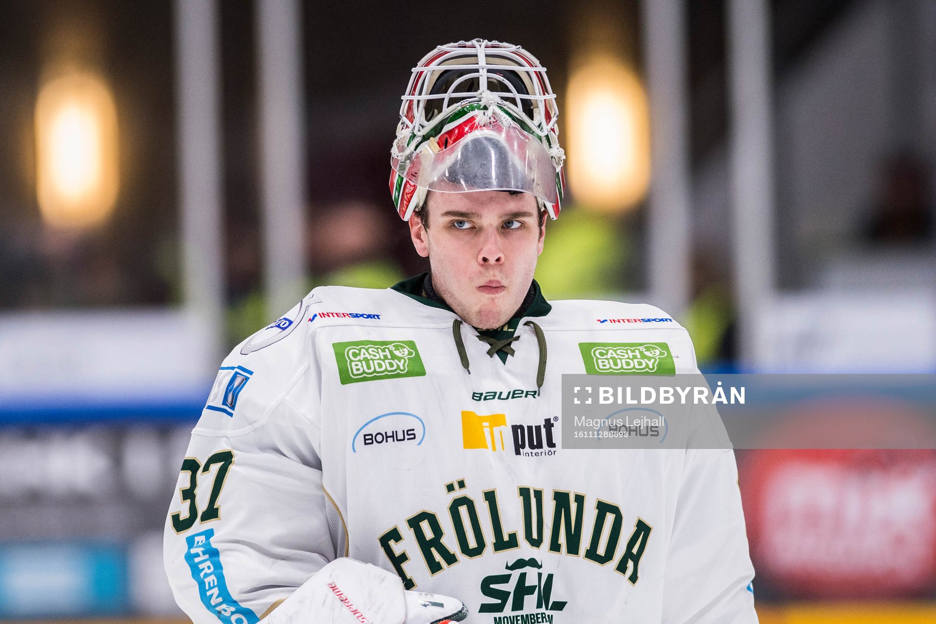 Frölundas målvakt Johan Gustafsson utan hjälm