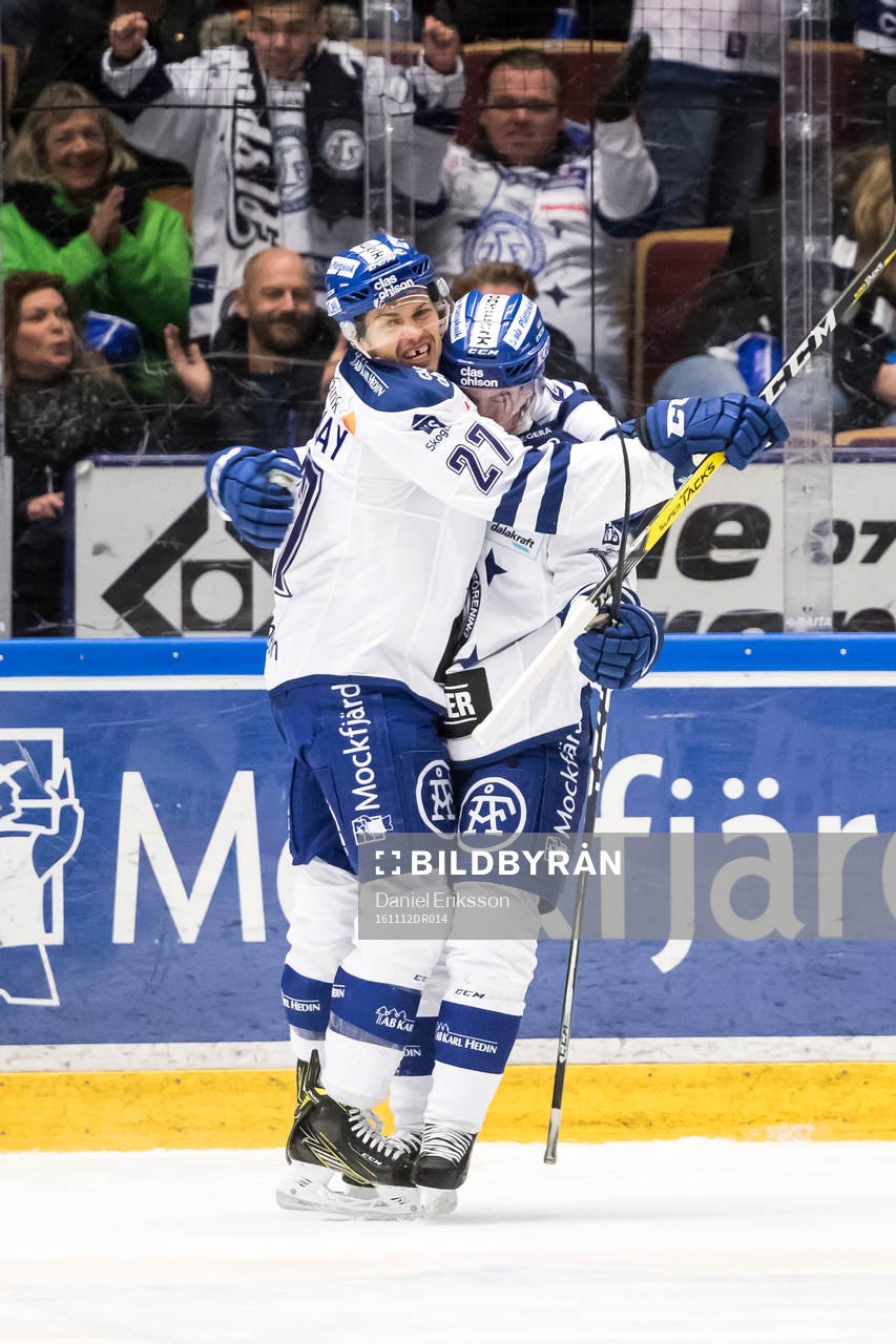 Leksands Eric Castonguay jublar med Oskar Lang