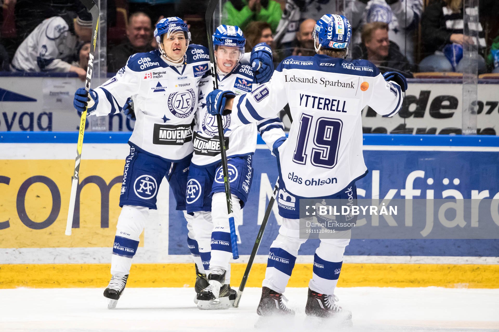 Leksands Eric Castonguay jublar med Oskar Lang