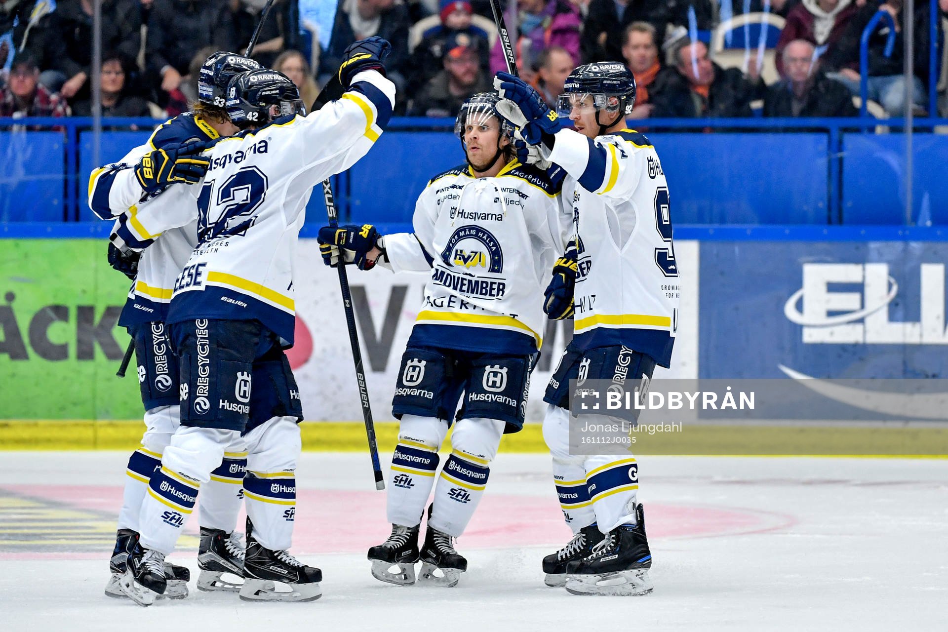 s Dylan Reese jublar