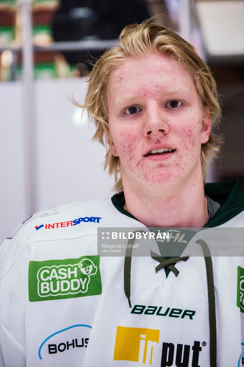 Frölundas Rasmus Dahlin utan hjälm