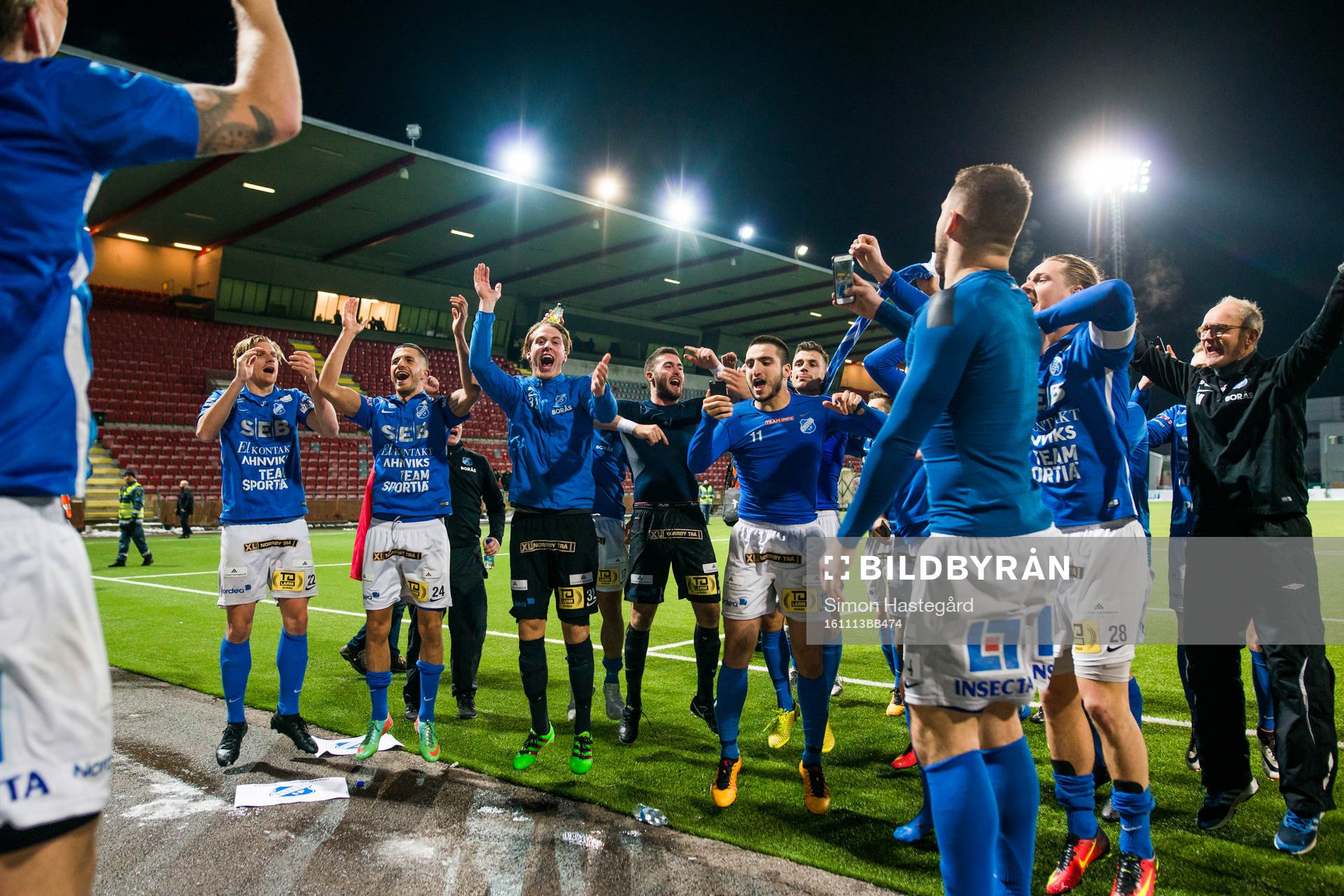 Norrbys spelare jublar