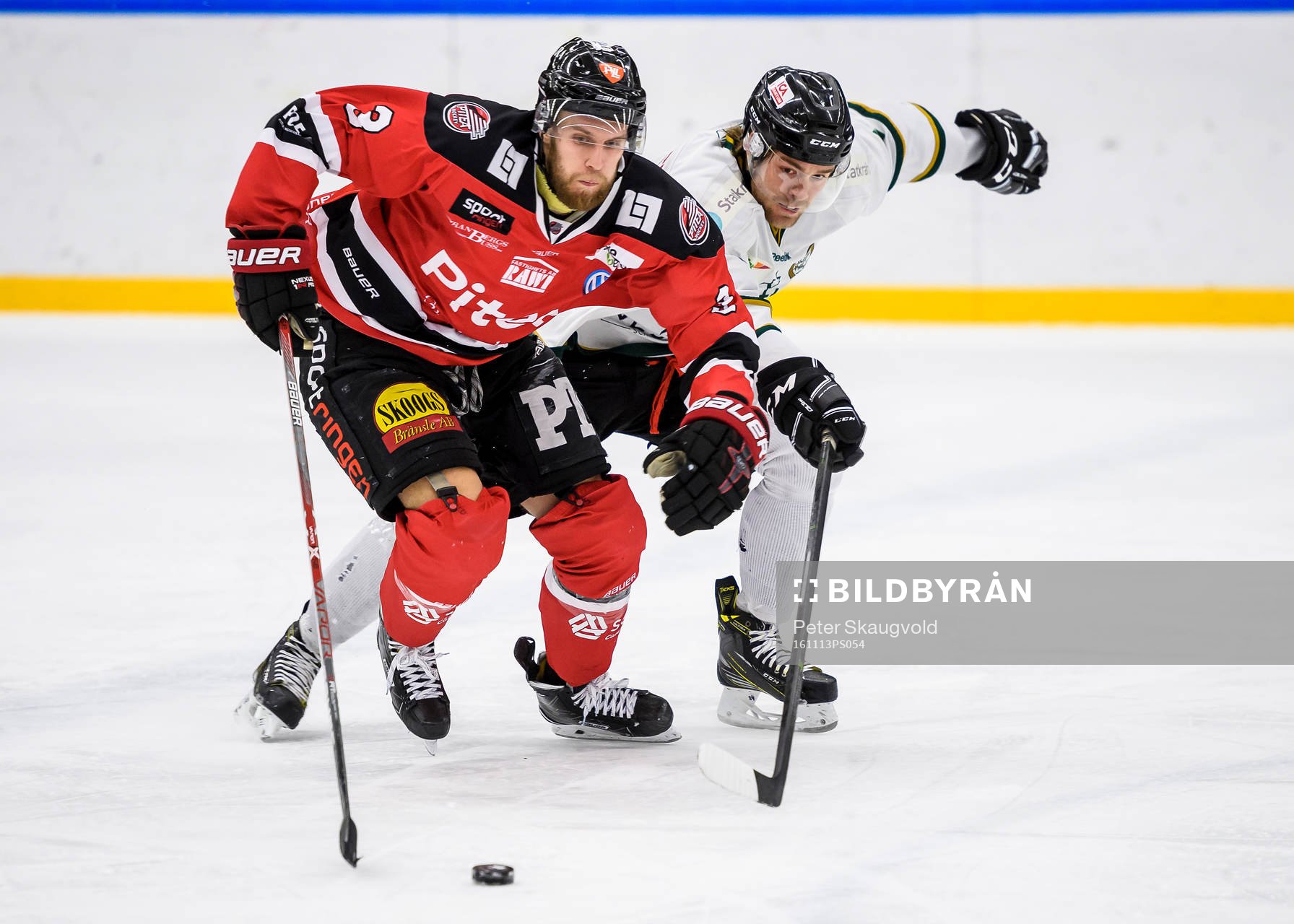 Piteås Sebastian Harila med pucken