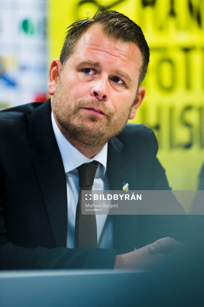 Mikael Stahre