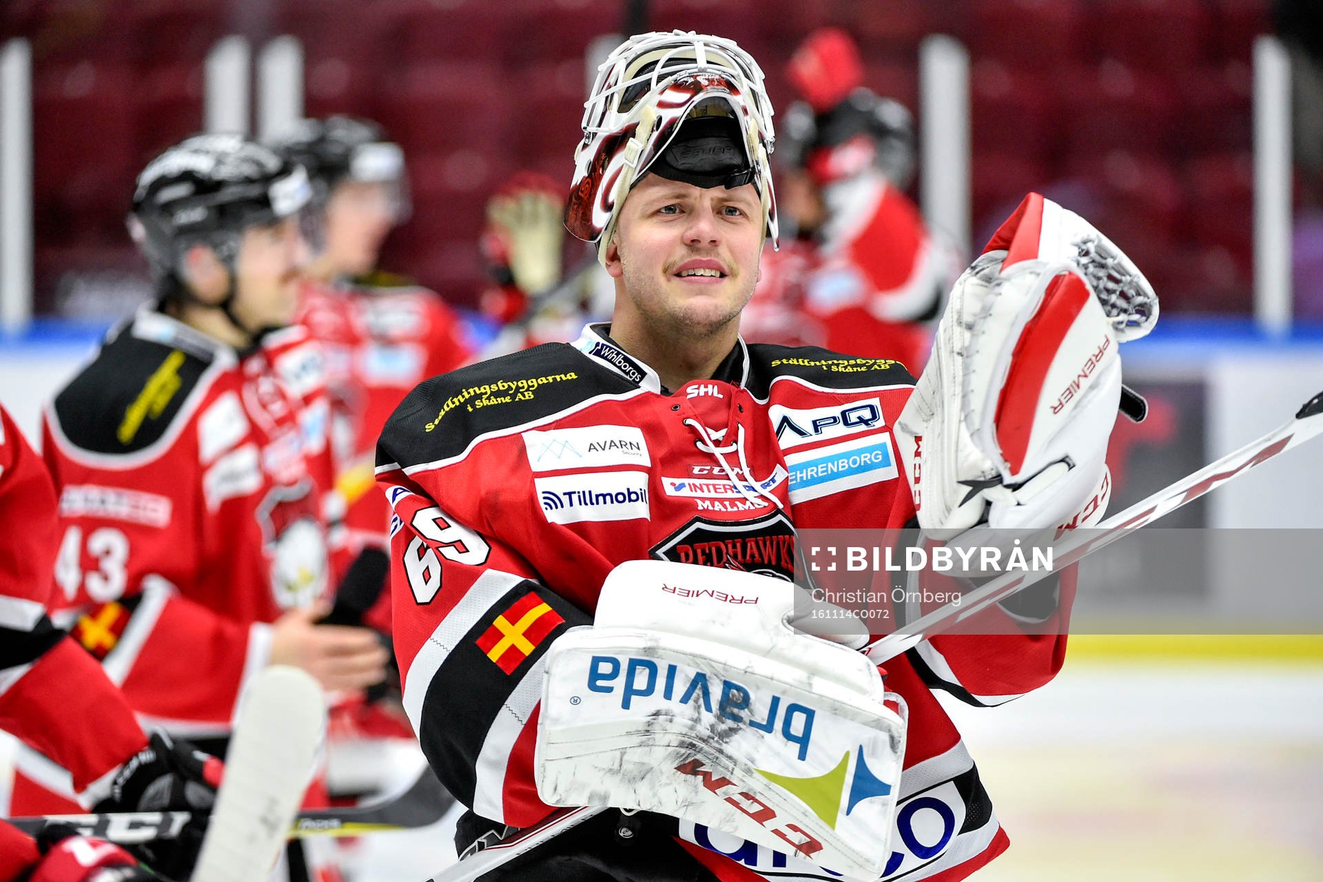 Malmö Redhawks målvakt Oscar Alsenfelt jublar