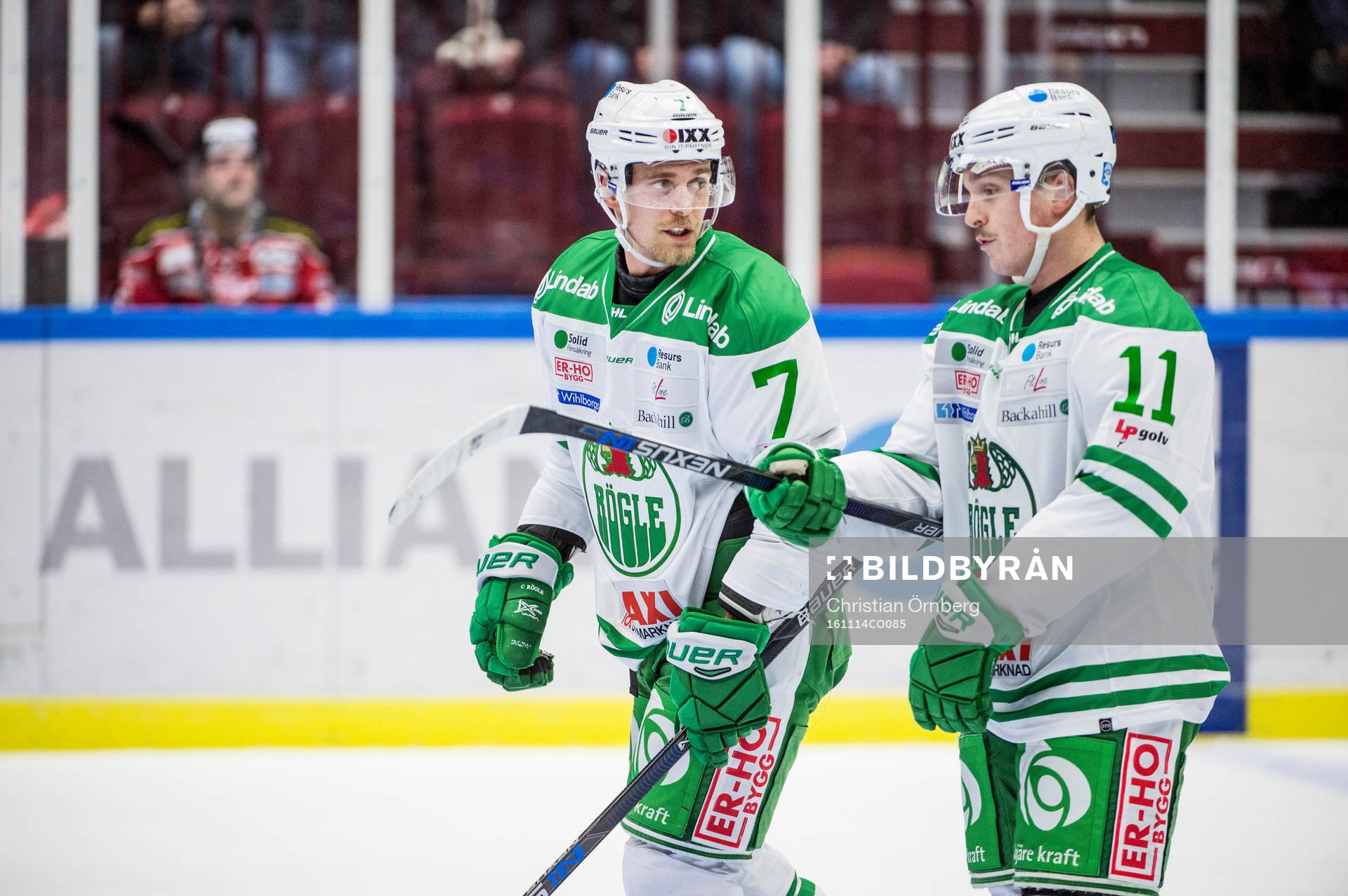 Rögles Patrik Cehlin och Bryan Lerg jublar med